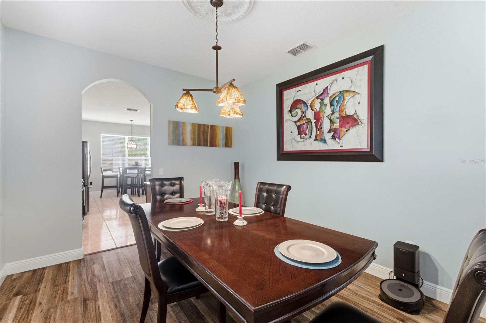 Listing photo id 7 for 8131 Lucidul Court