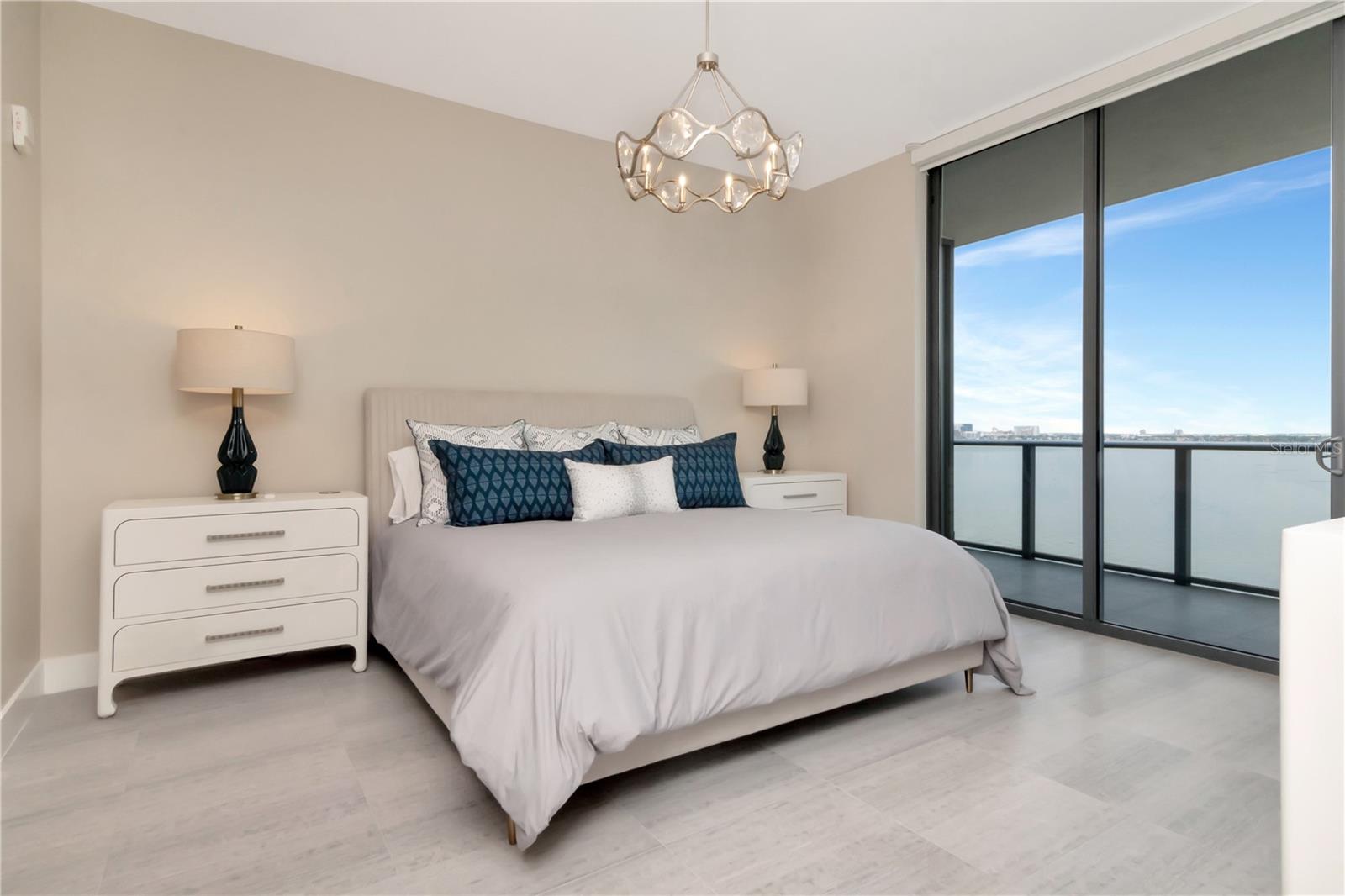 Image 16 of 58 For 2912 Santiago Street 804