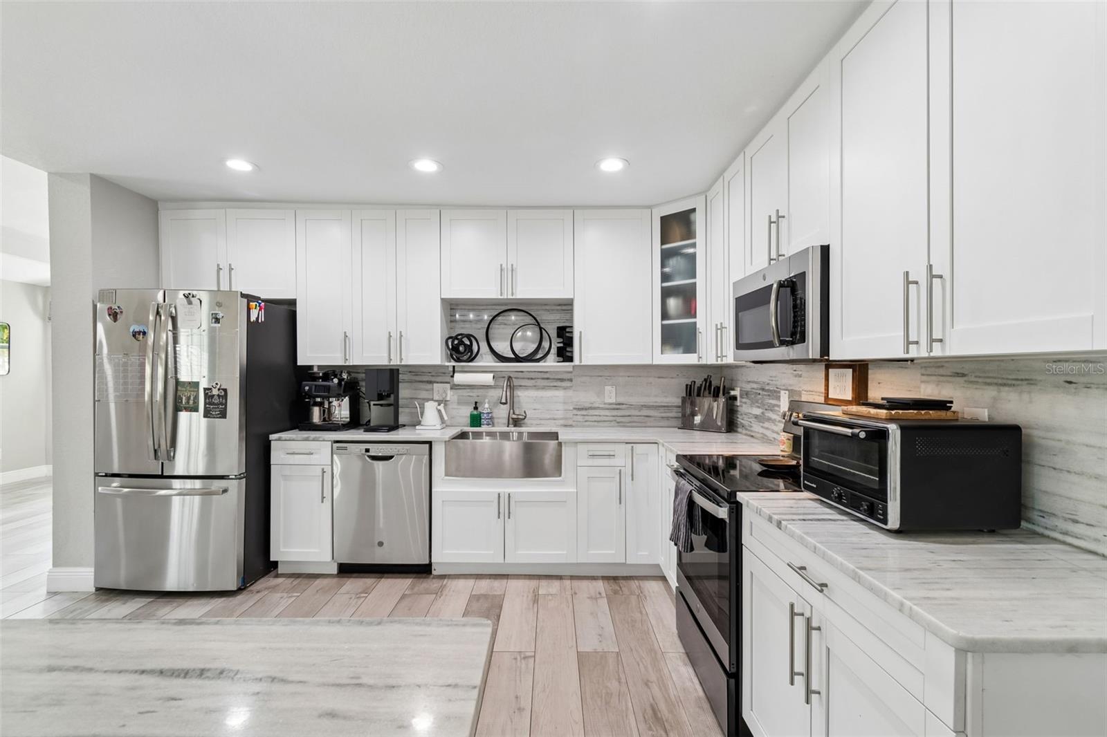 Image 10 of 38 For 4611 Paxton Avenue