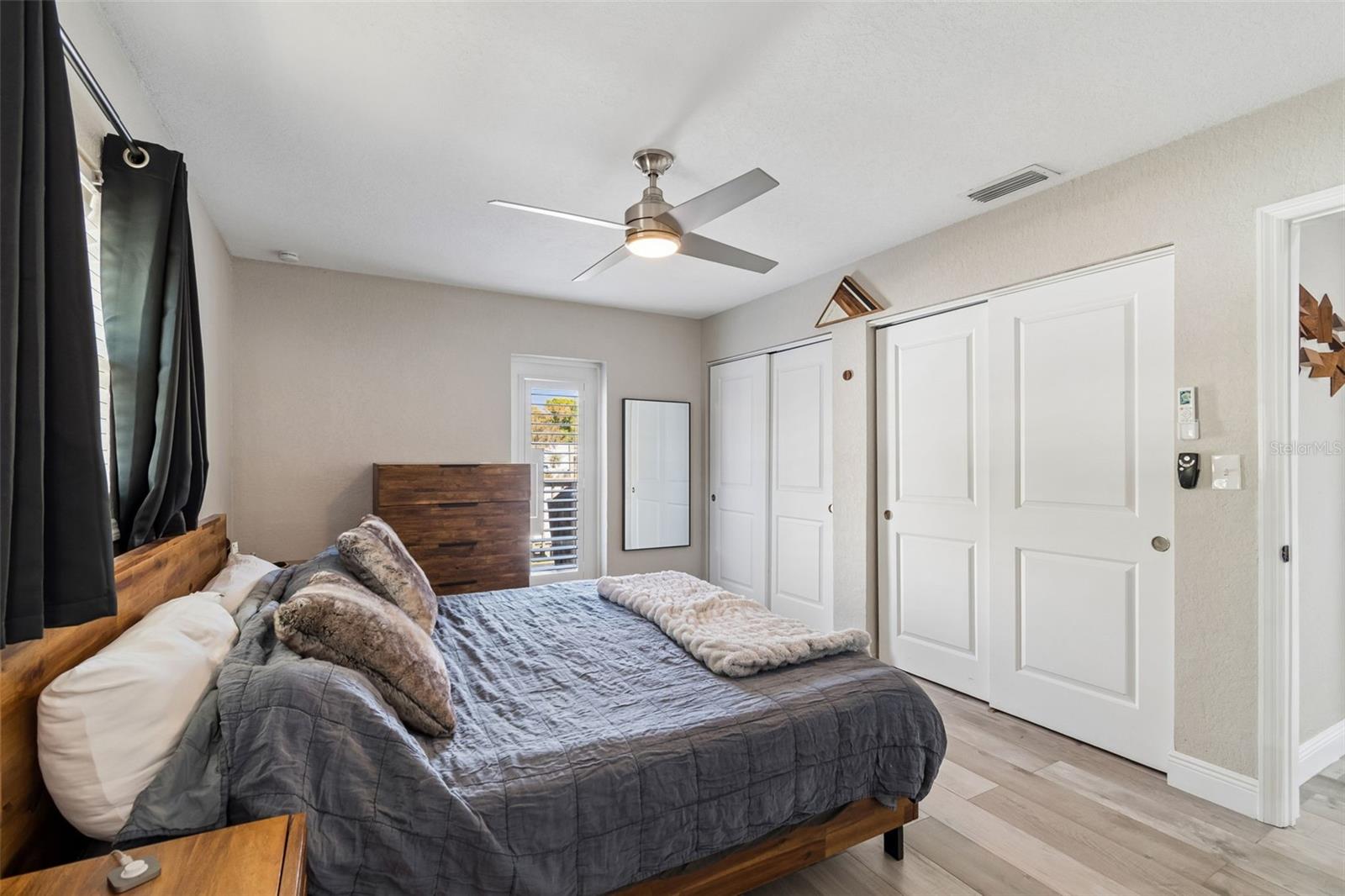 Image 20 of 38 For 4611 Paxton Avenue