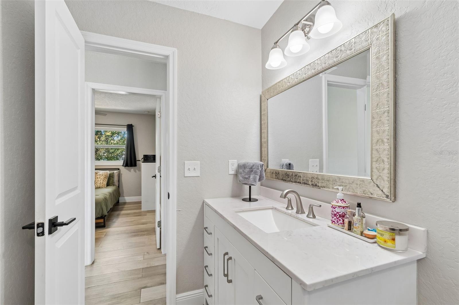 Image 27 of 38 For 4611 Paxton Avenue