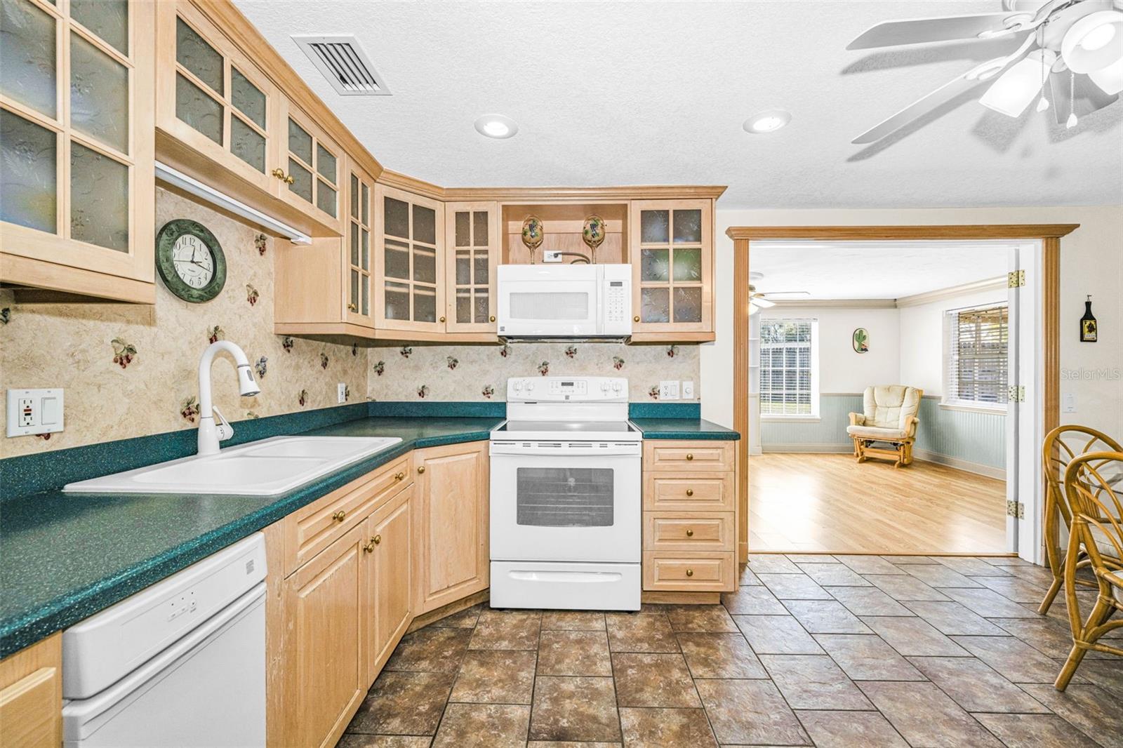 Image 15 of 41 For 4437 Terry Loop