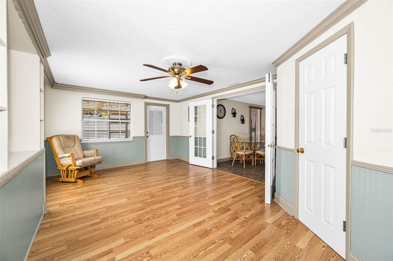 Image 24 of 41 For 4437 Terry Loop