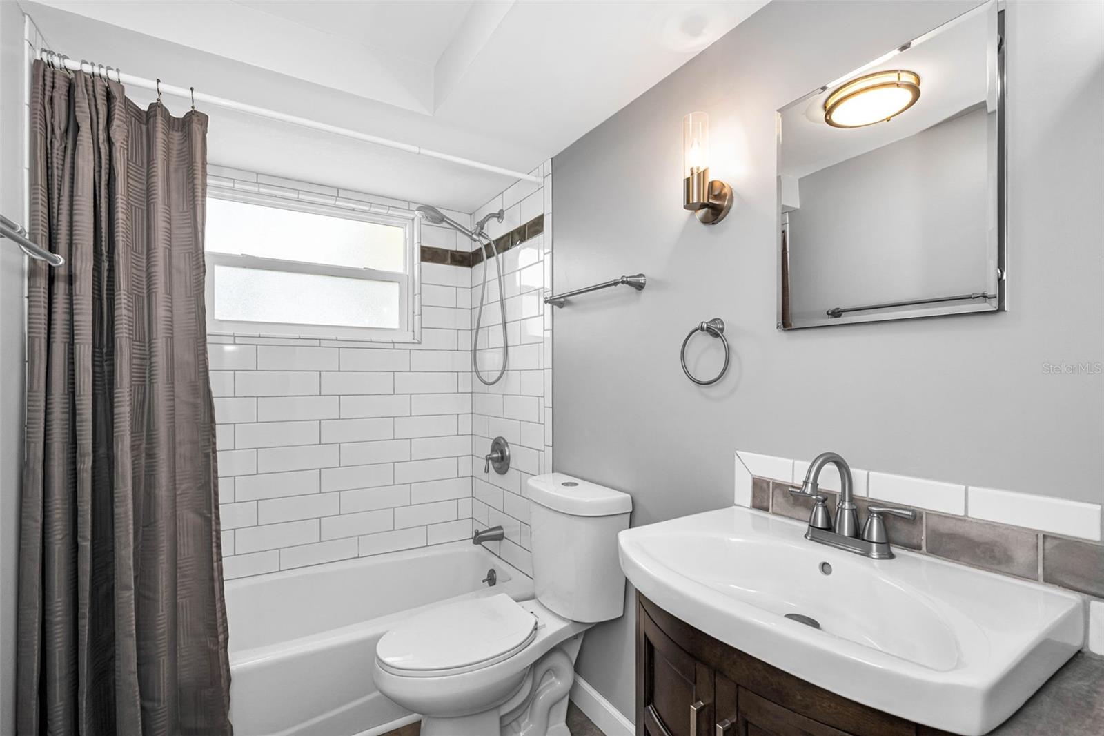 Image 29 of 41 For 4437 Terry Loop