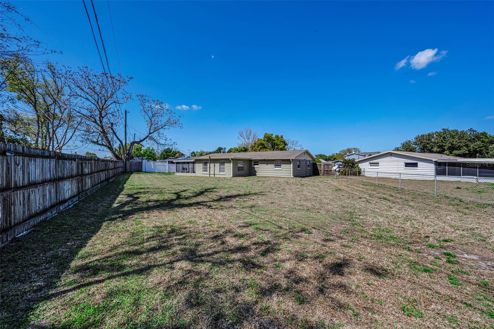 Image 38 of 41 For 4437 Terry Loop