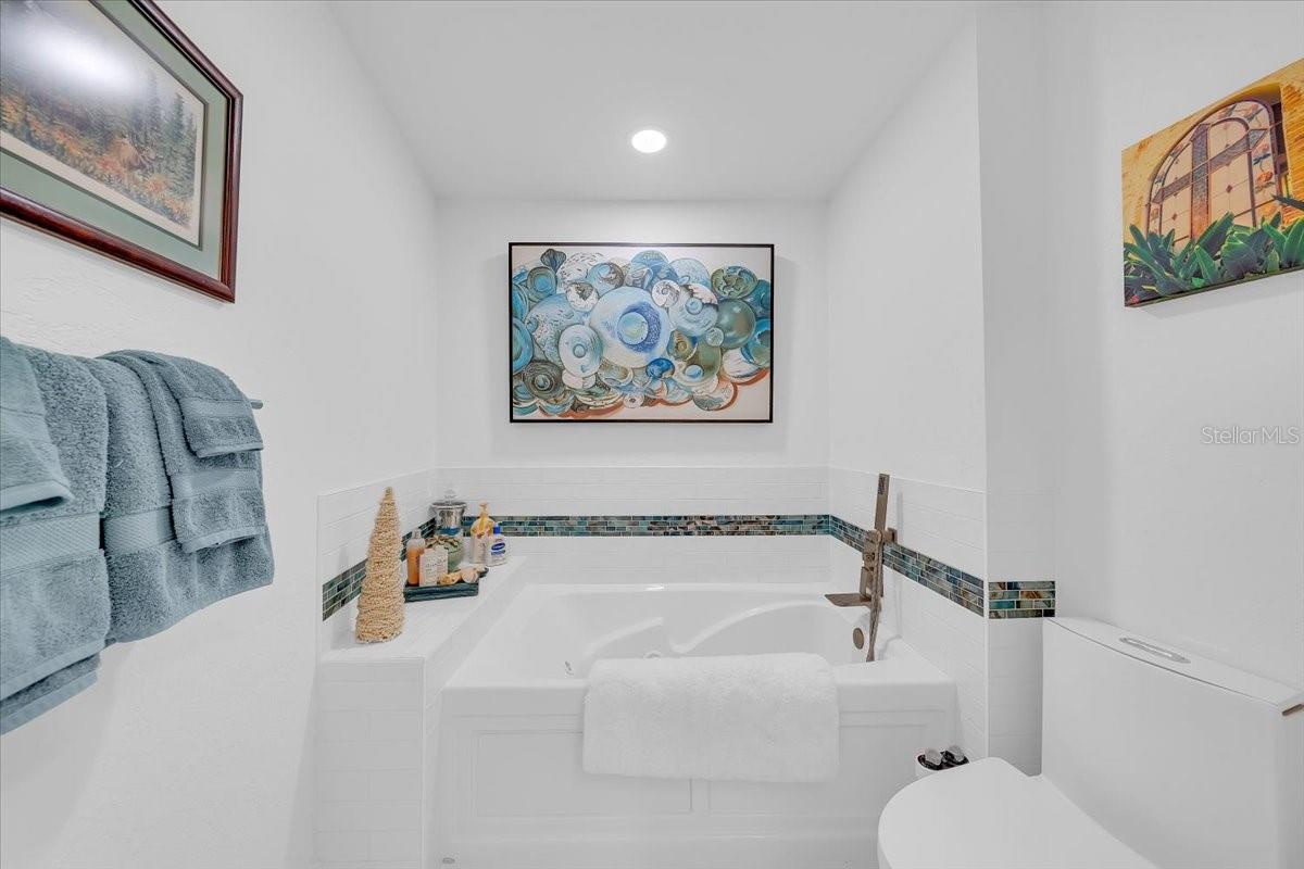 Image 14 of 32 For 685 Boca Ciega Point Boulevard S