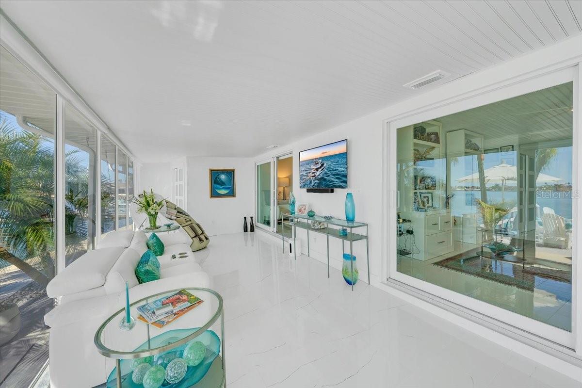 Image 25 of 32 For 685 Boca Ciega Point Boulevard S