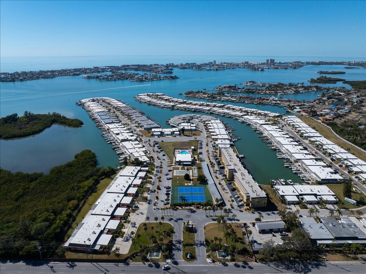 Image 31 of 32 For 685 Boca Ciega Point Boulevard S