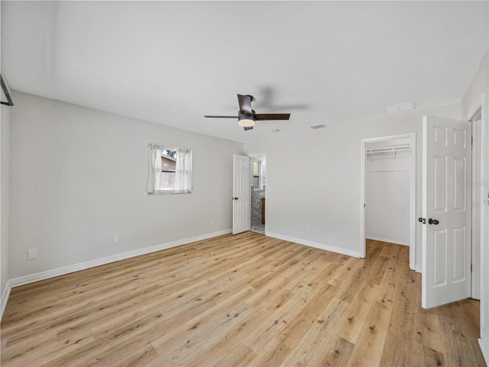 Image 16 of 32 For 6000 19th Street Ne