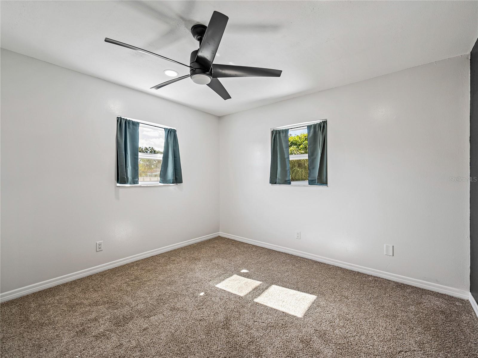 Image 22 of 32 For 6000 19th Street Ne