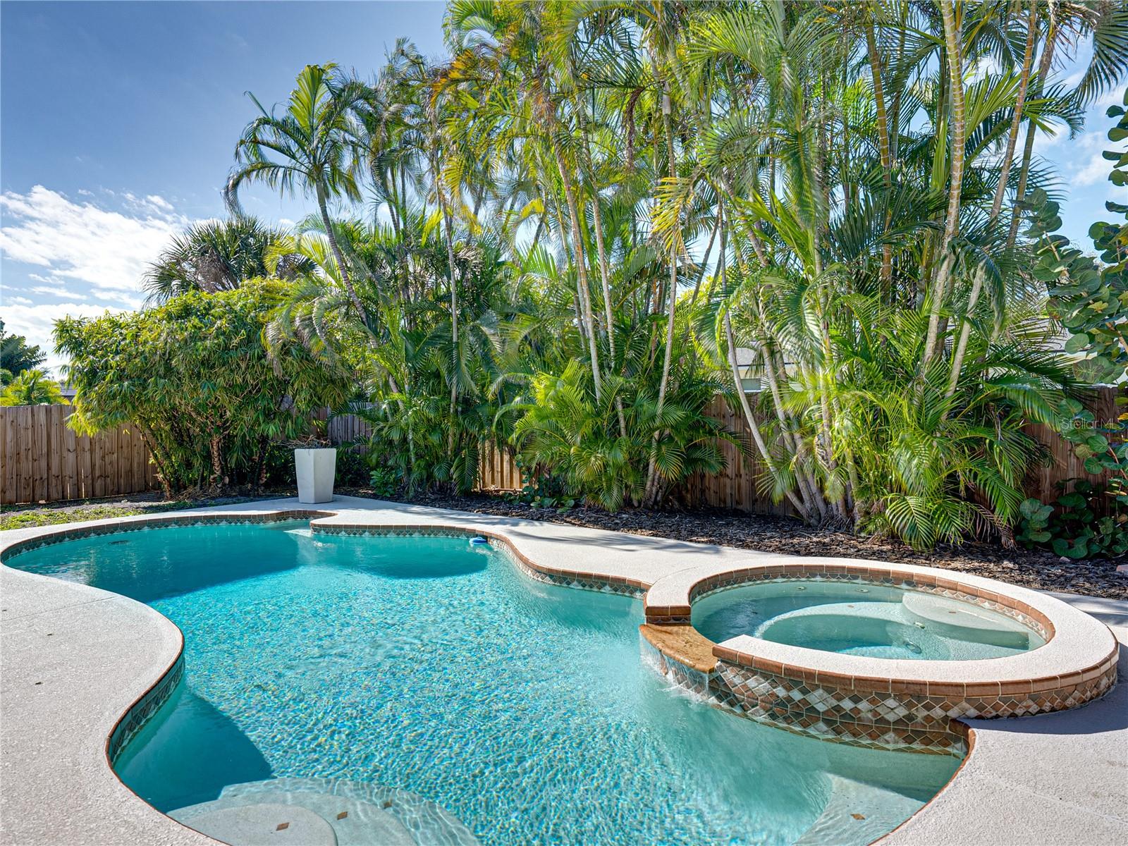 Image 26 of 32 For 6000 19th Street Ne