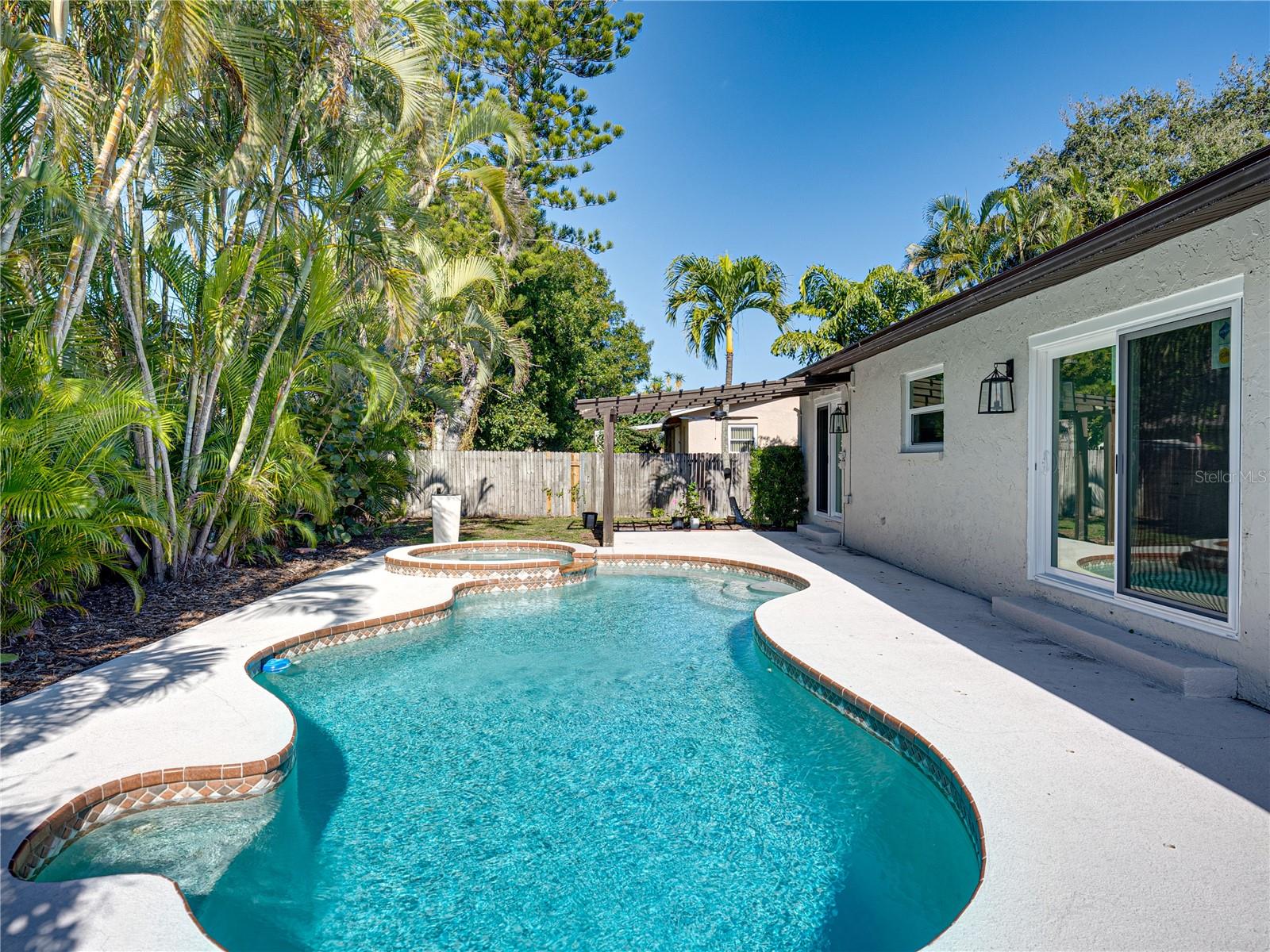 Image 28 of 32 For 6000 19th Street Ne