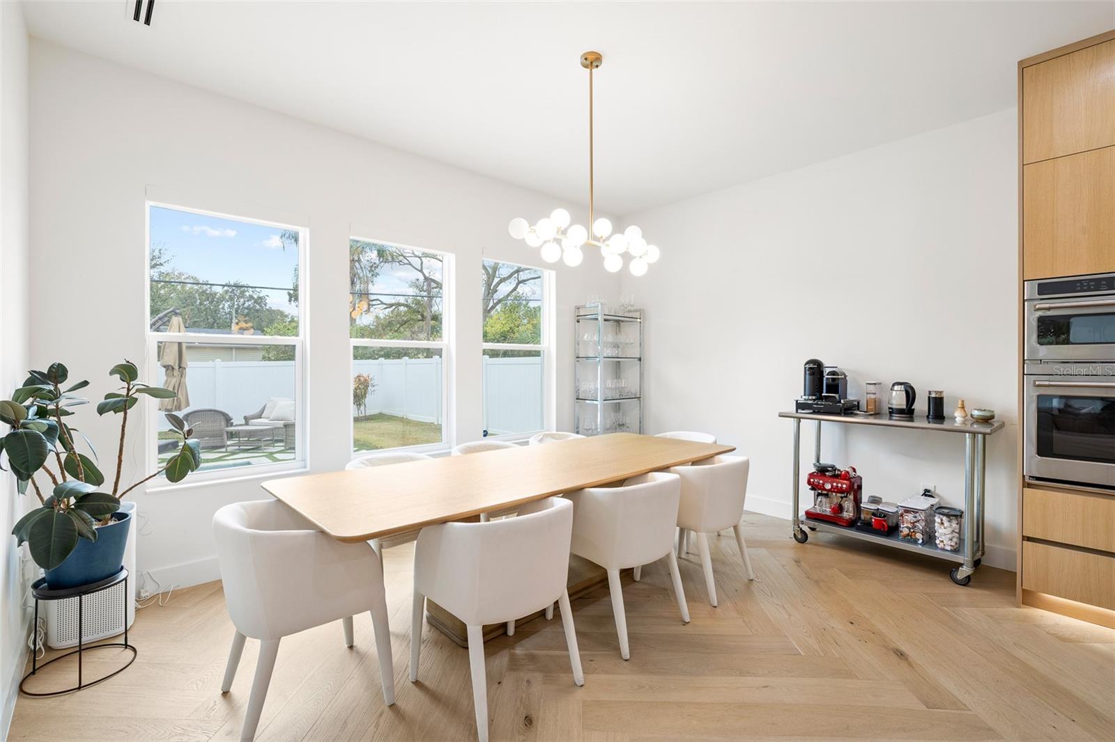 Image 14 of 55 For 910 West Street