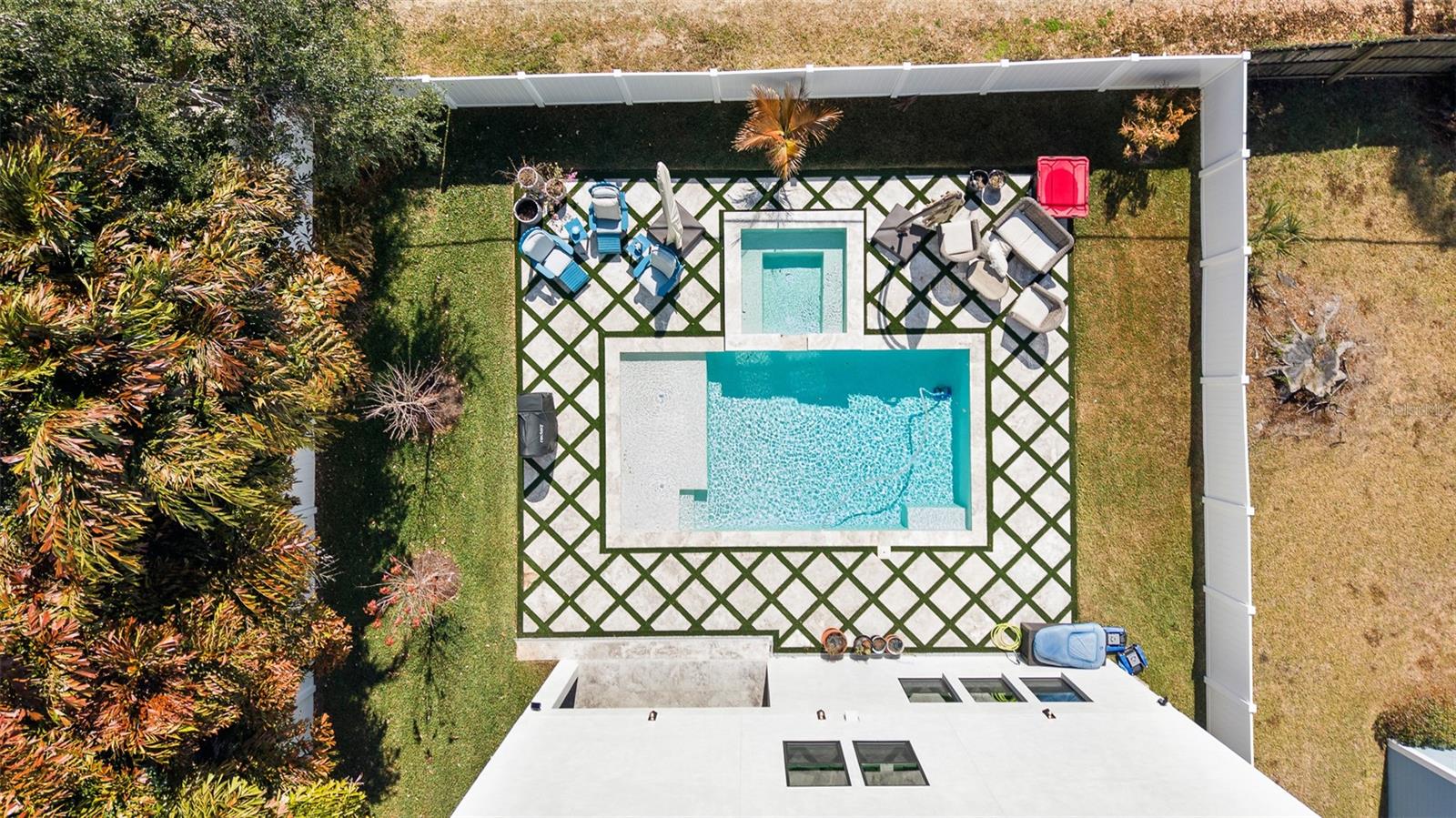 Image 52 of 55 For 910 West Street