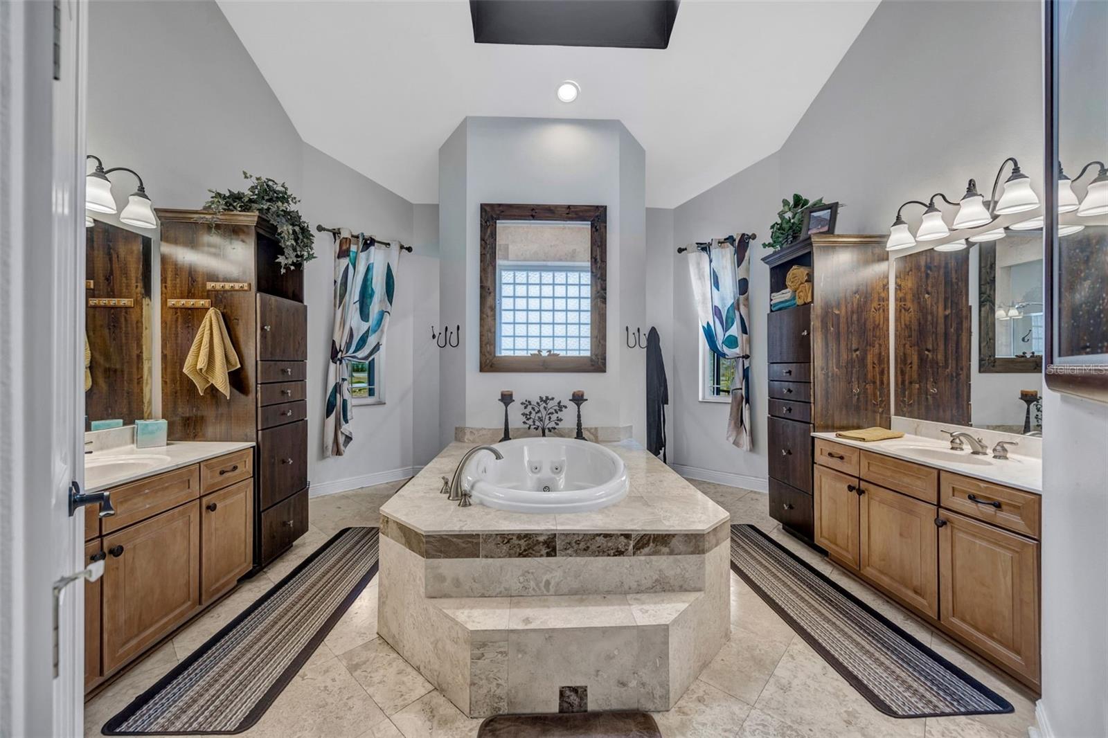 Listing photo id 31 for 1710 Newberger Road