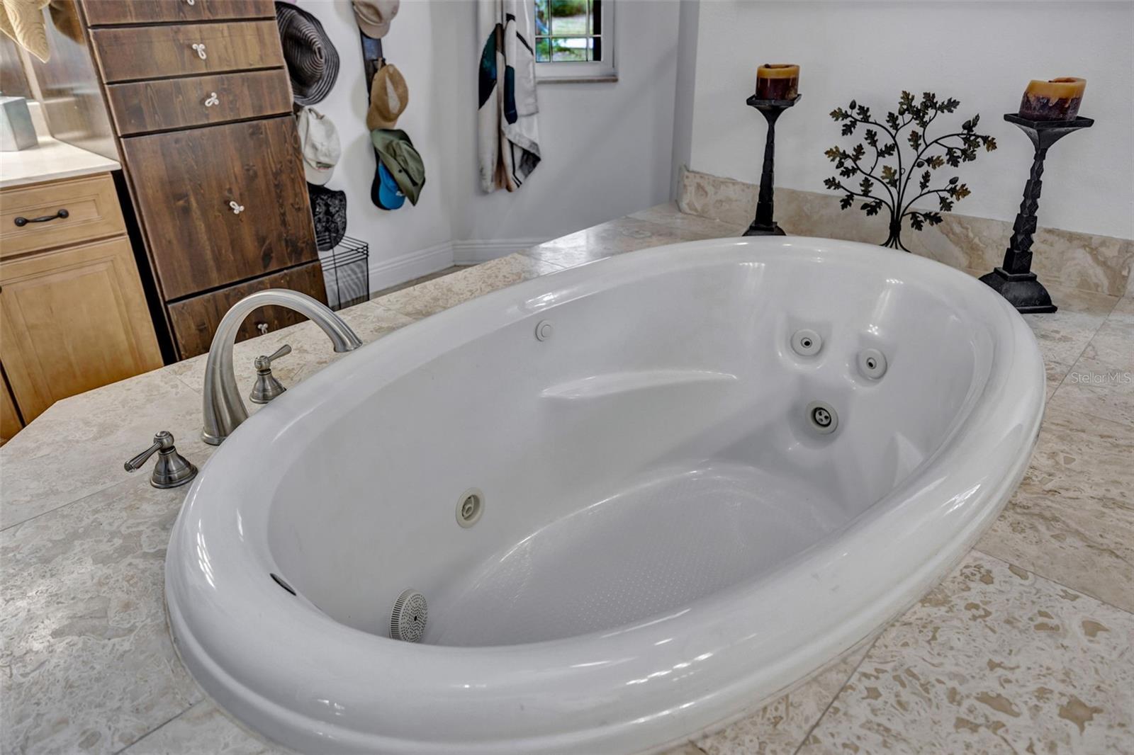 Listing photo id 34 for 1710 Newberger Road