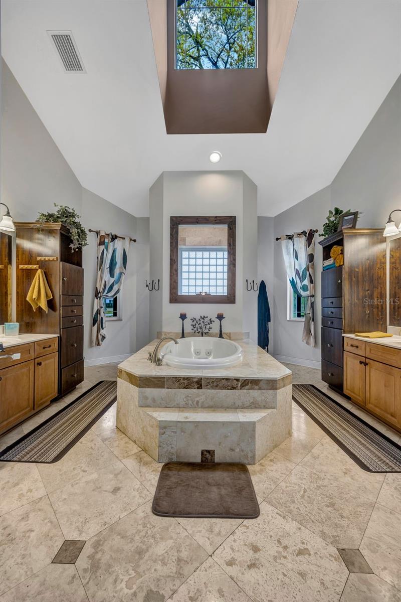 Listing photo id 39 for 1710 Newberger Road