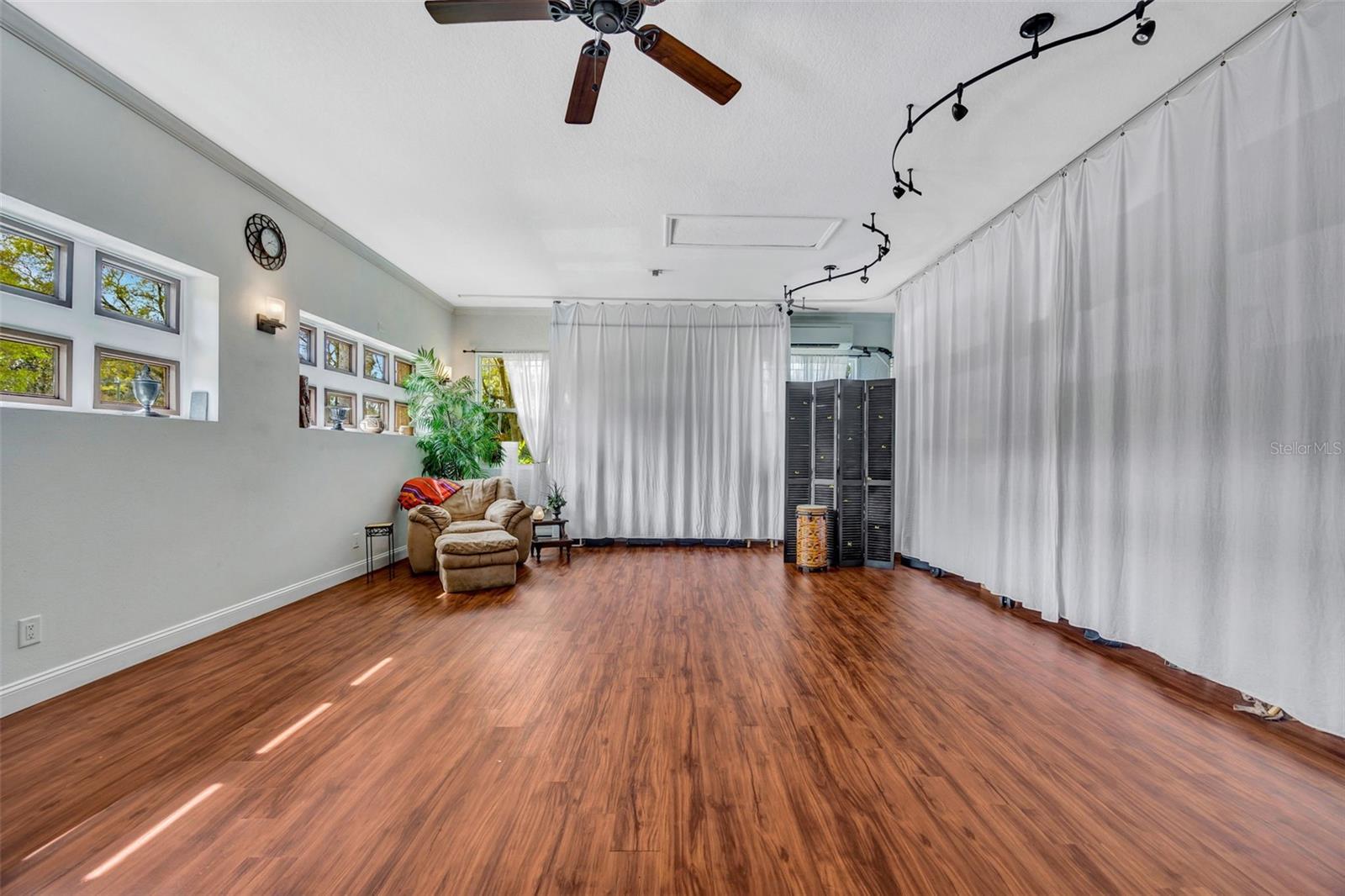 Listing photo id 42 for 1710 Newberger Road