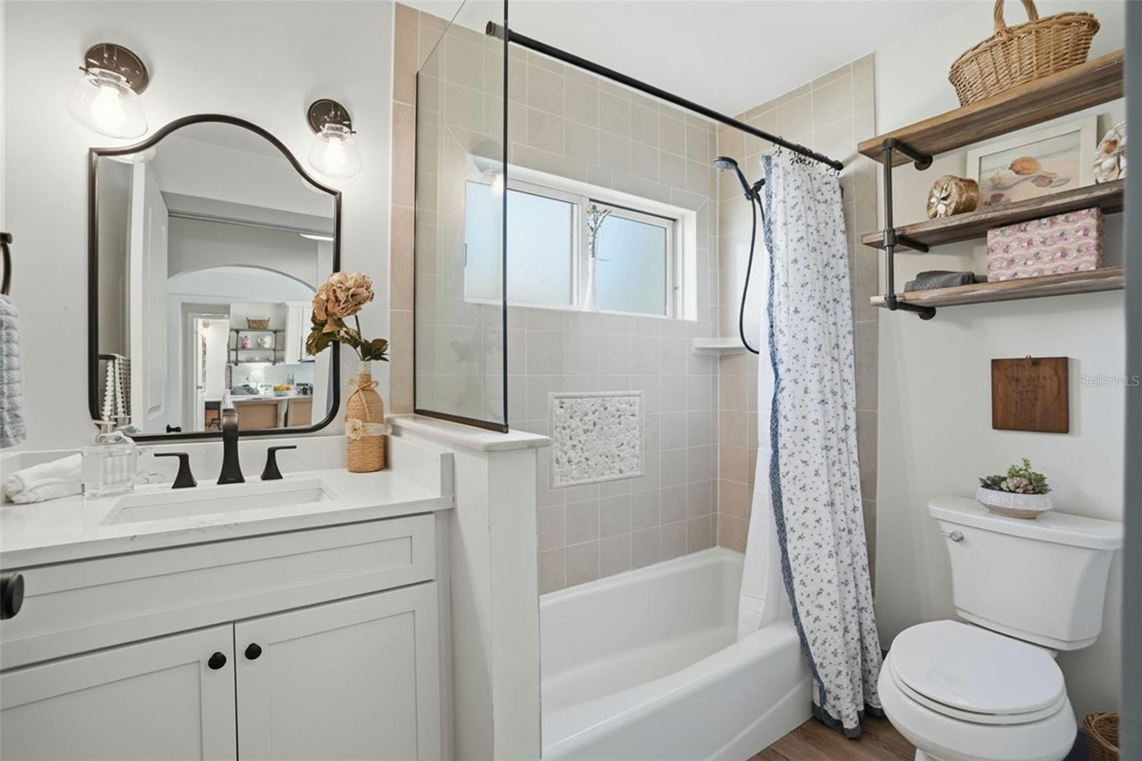 Image 29 of 74 For 759 Lantana Avenue