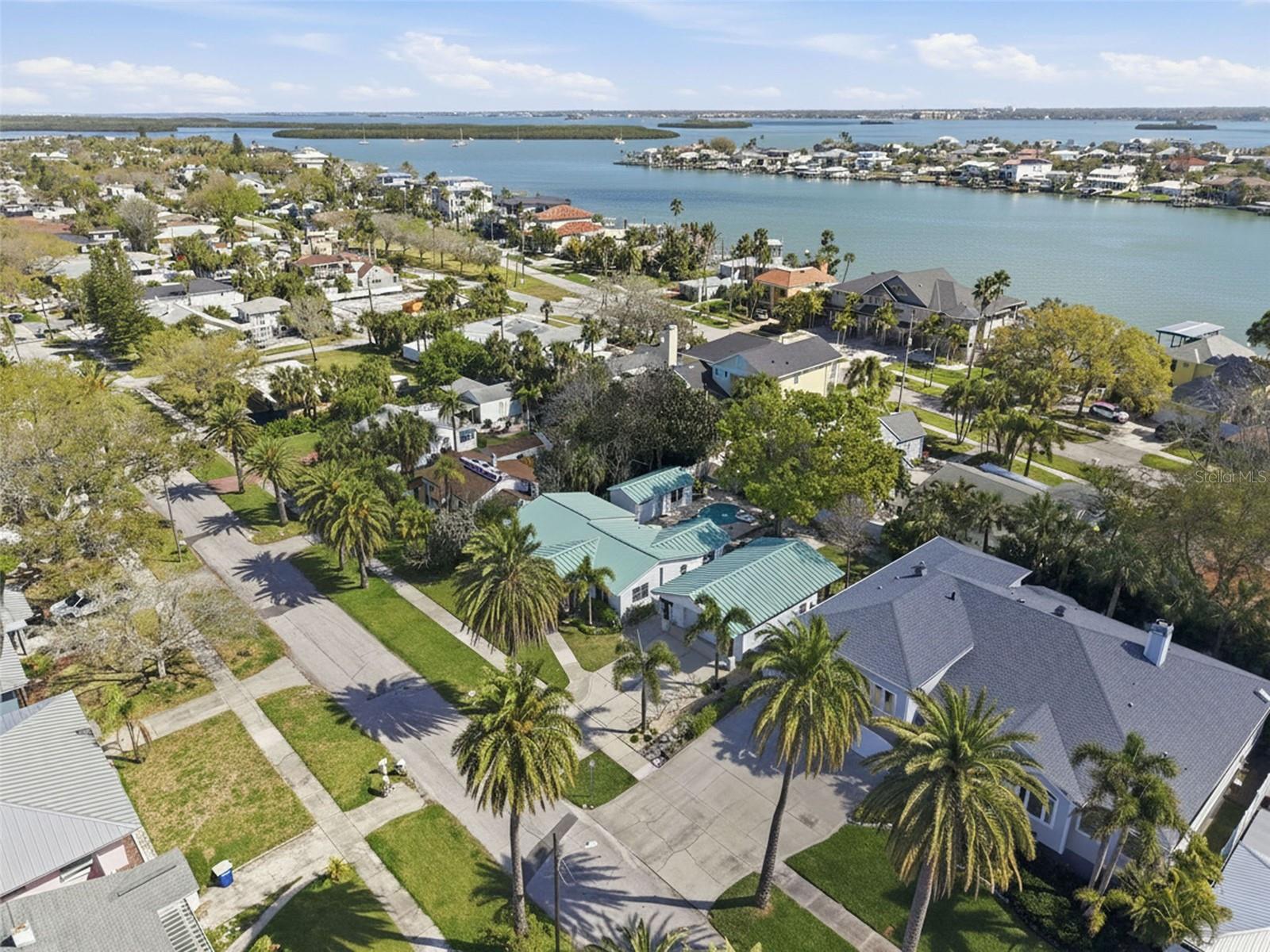 Image 3 of 74 For 759 Lantana Avenue