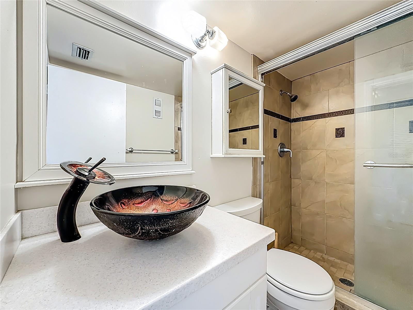 Image 22 of 46 For 7401 Bay Island Drive S 232