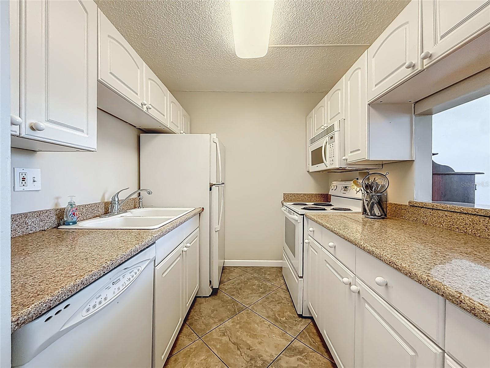 Image 7 of 46 For 7401 Bay Island Drive S 232