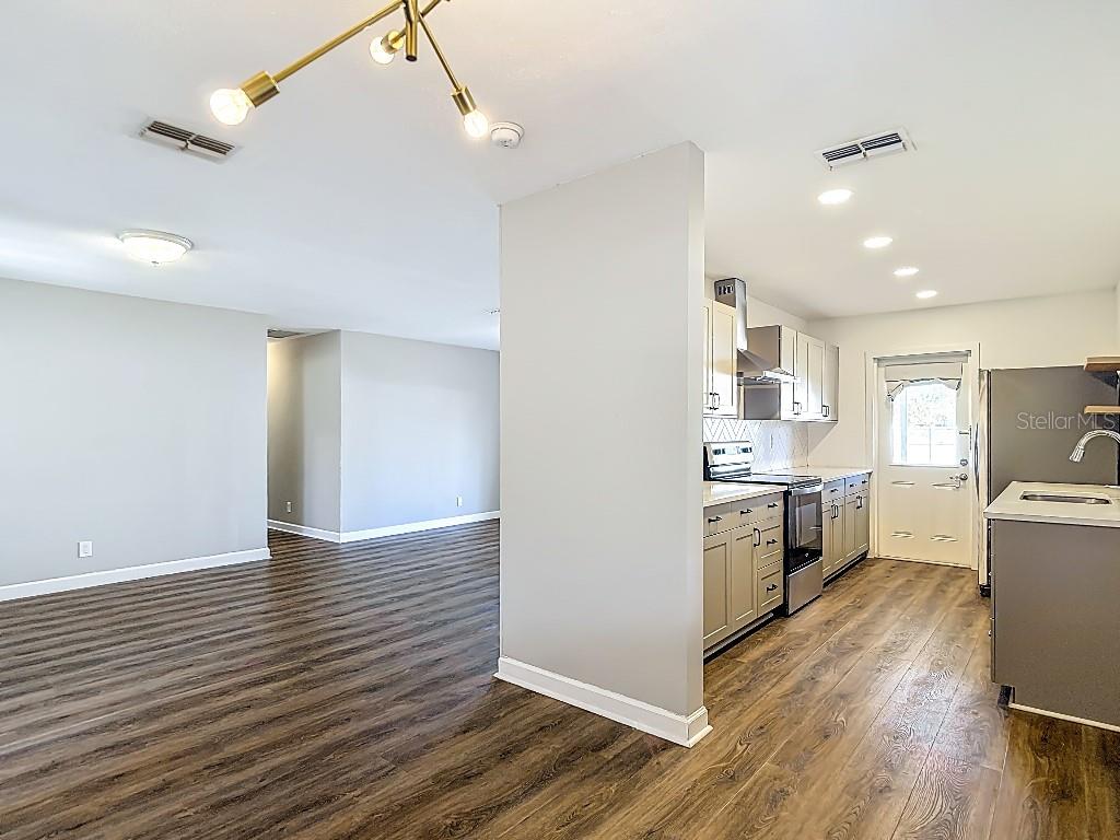 Image 7 of 33 For 3907 Rogers Avenue