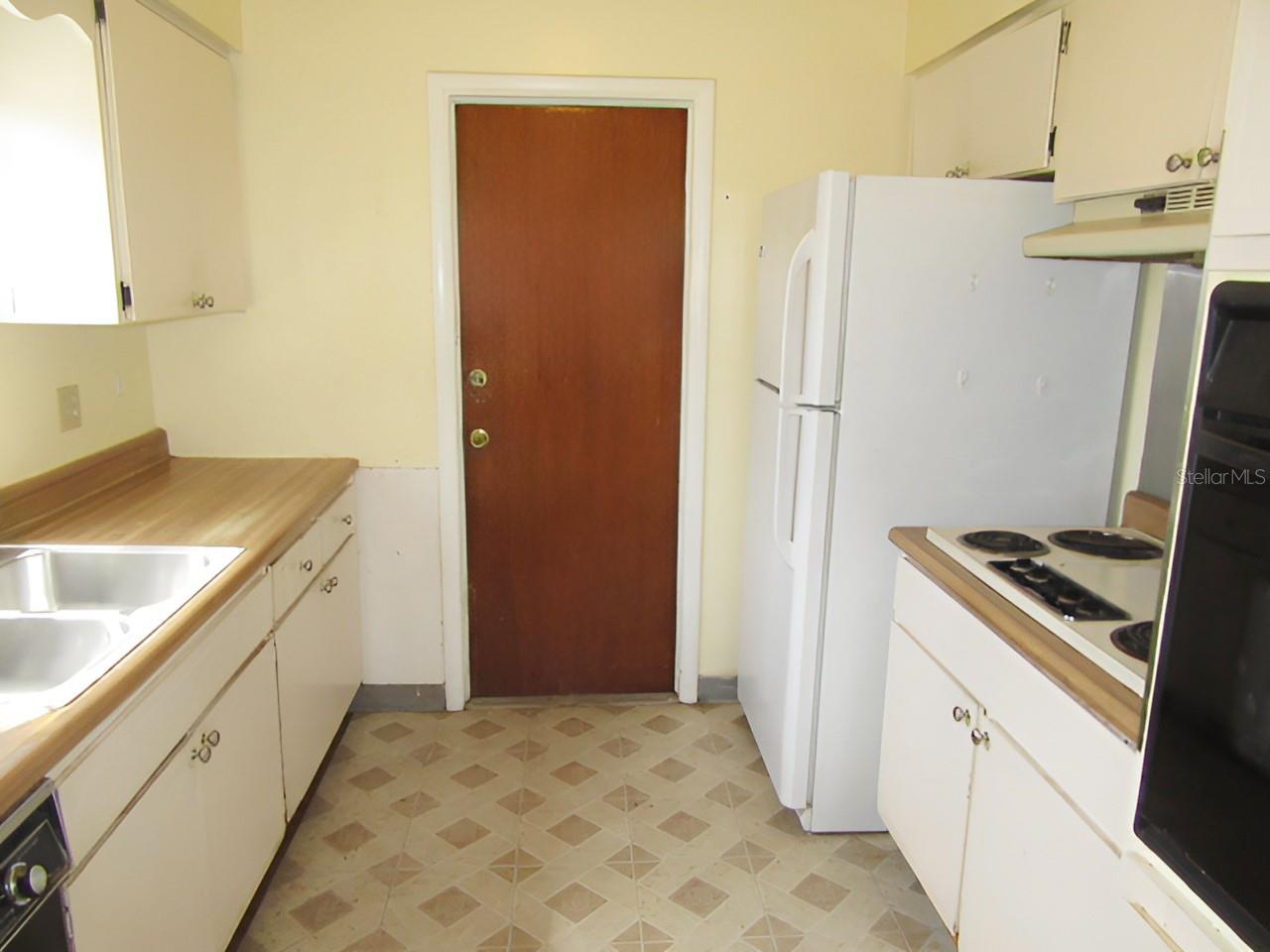 Image 15 of 32 For 10405 22nd Street