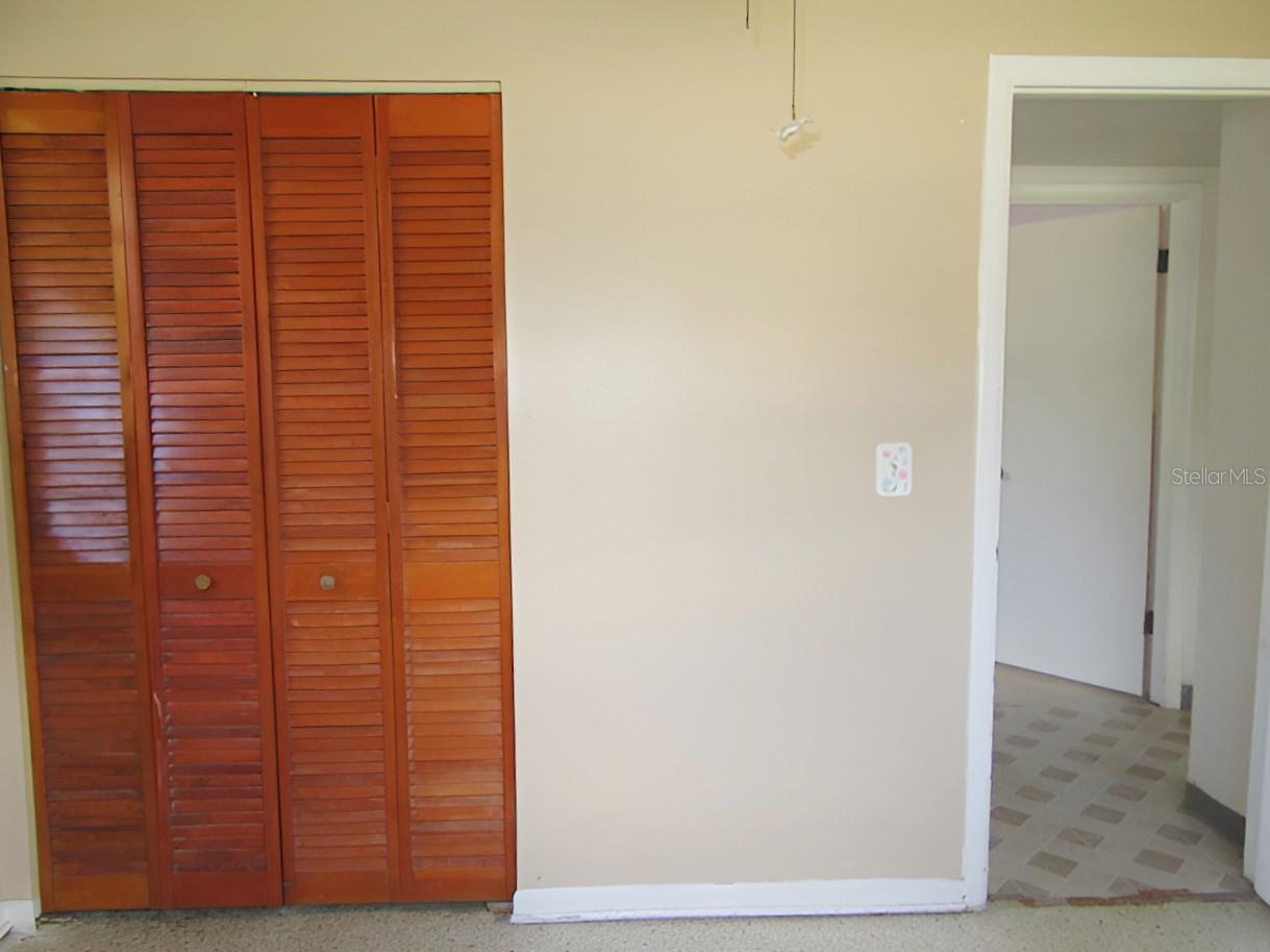 Image 27 of 32 For 10405 22nd Street