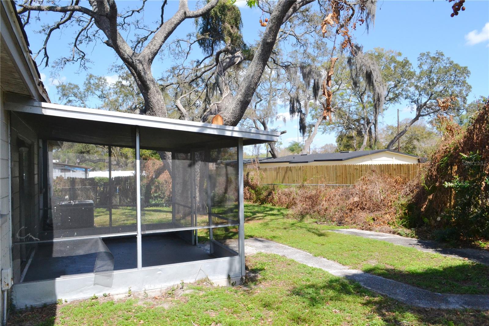 Image 5 of 32 For 10405 22nd Street