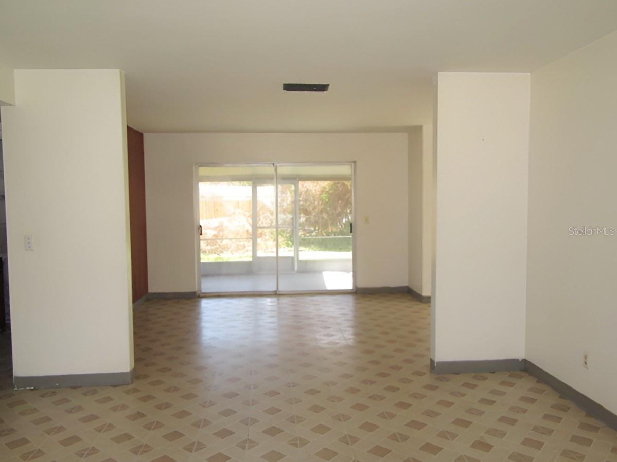 Image 8 of 32 For 10405 22nd Street