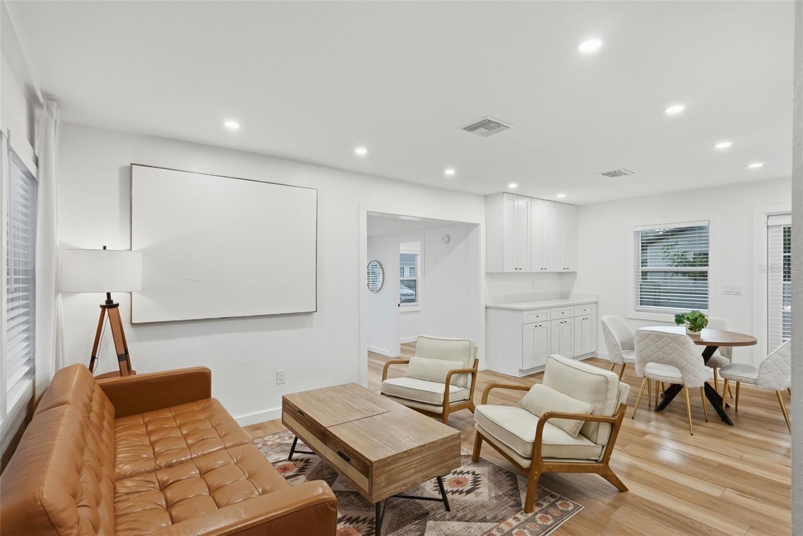 Image 12 of 49 For 4631 Queensboro Avenue S