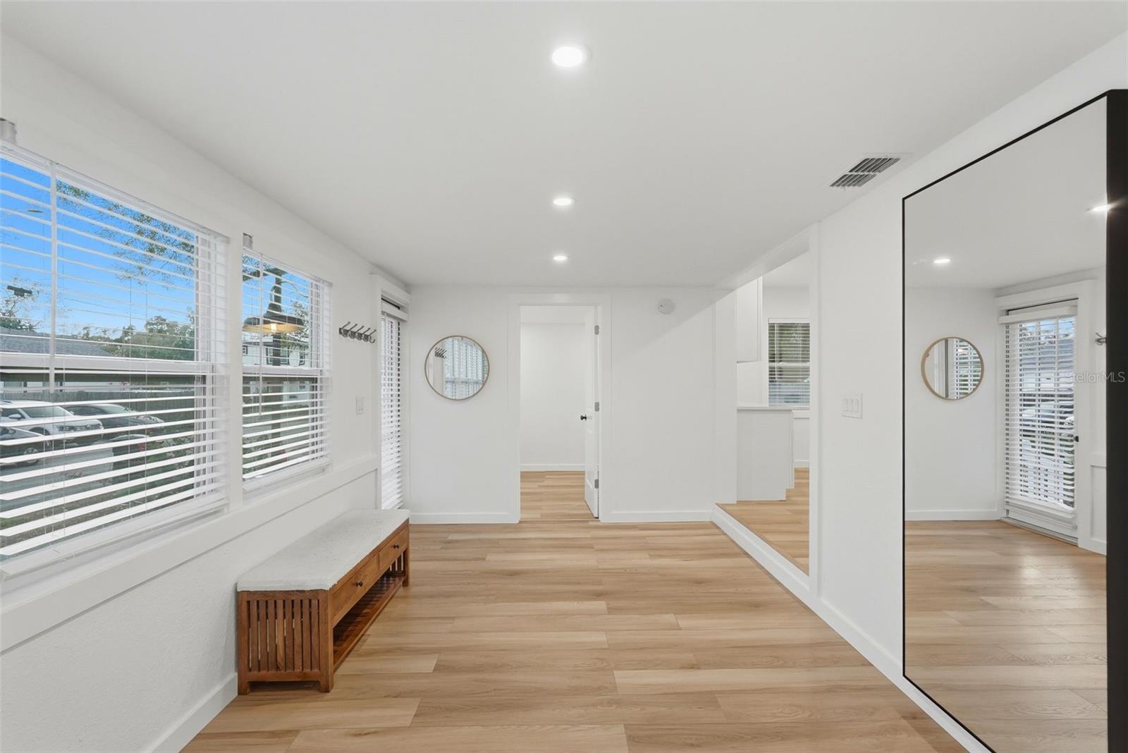 Image 21 of 49 For 4631 Queensboro Avenue S