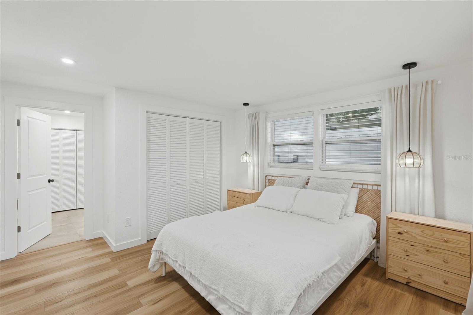 Image 26 of 49 For 4631 Queensboro Avenue S