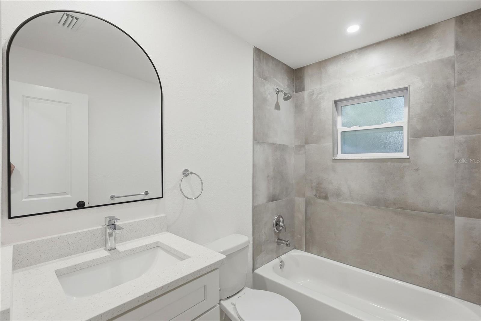 Image 27 of 49 For 4631 Queensboro Avenue S