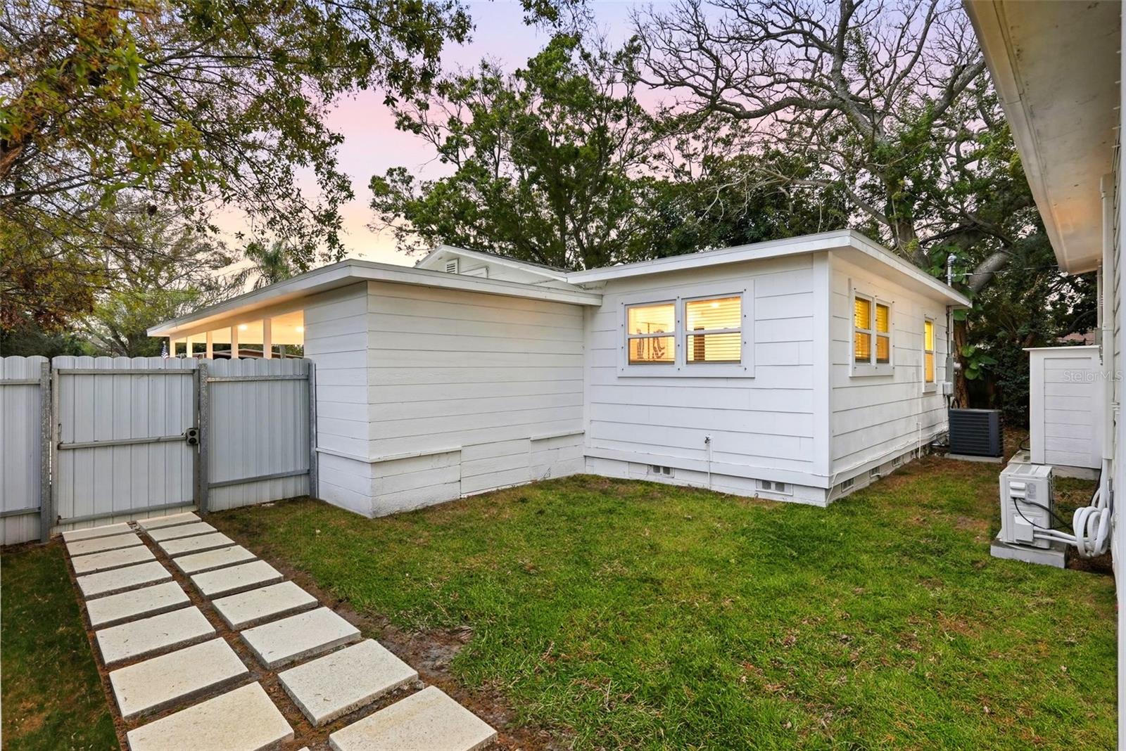 Image 41 of 49 For 4631 Queensboro Avenue S