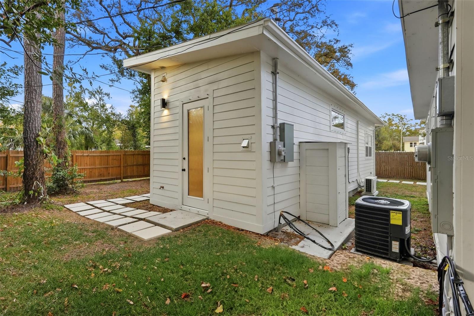 Image 9 of 49 For 4631 Queensboro Avenue S