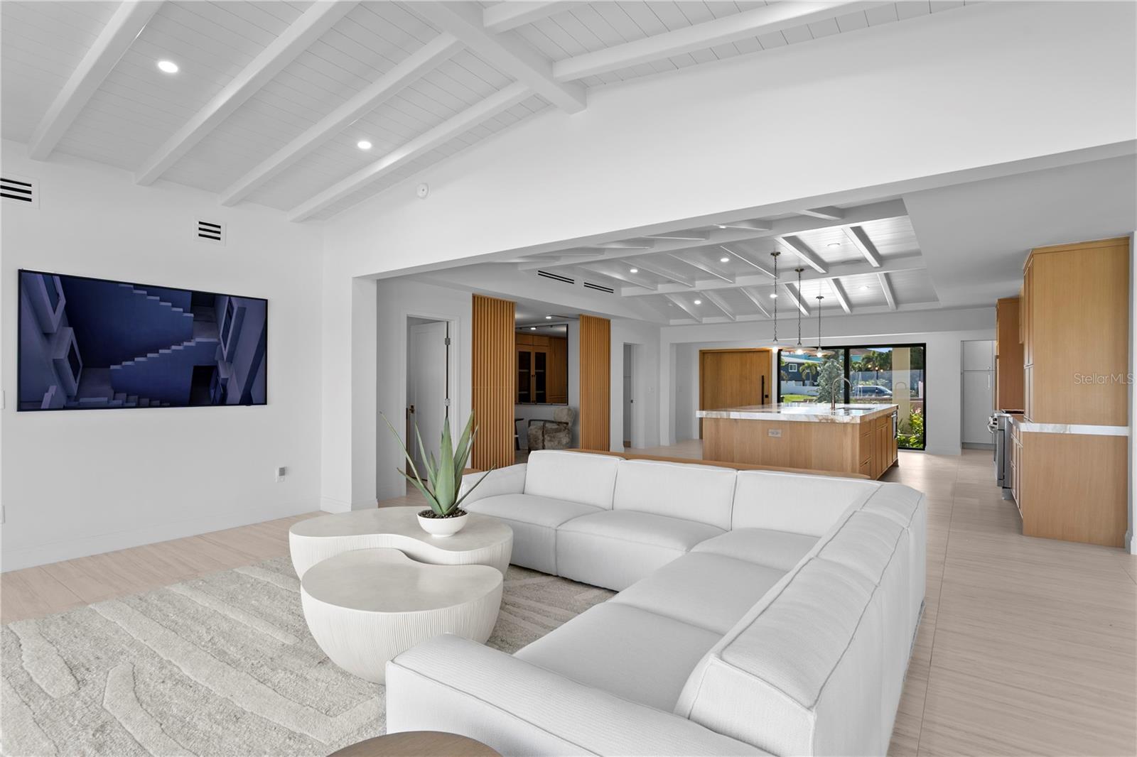 Image 15 of 54 For 2580 Bay Isle Drive Se