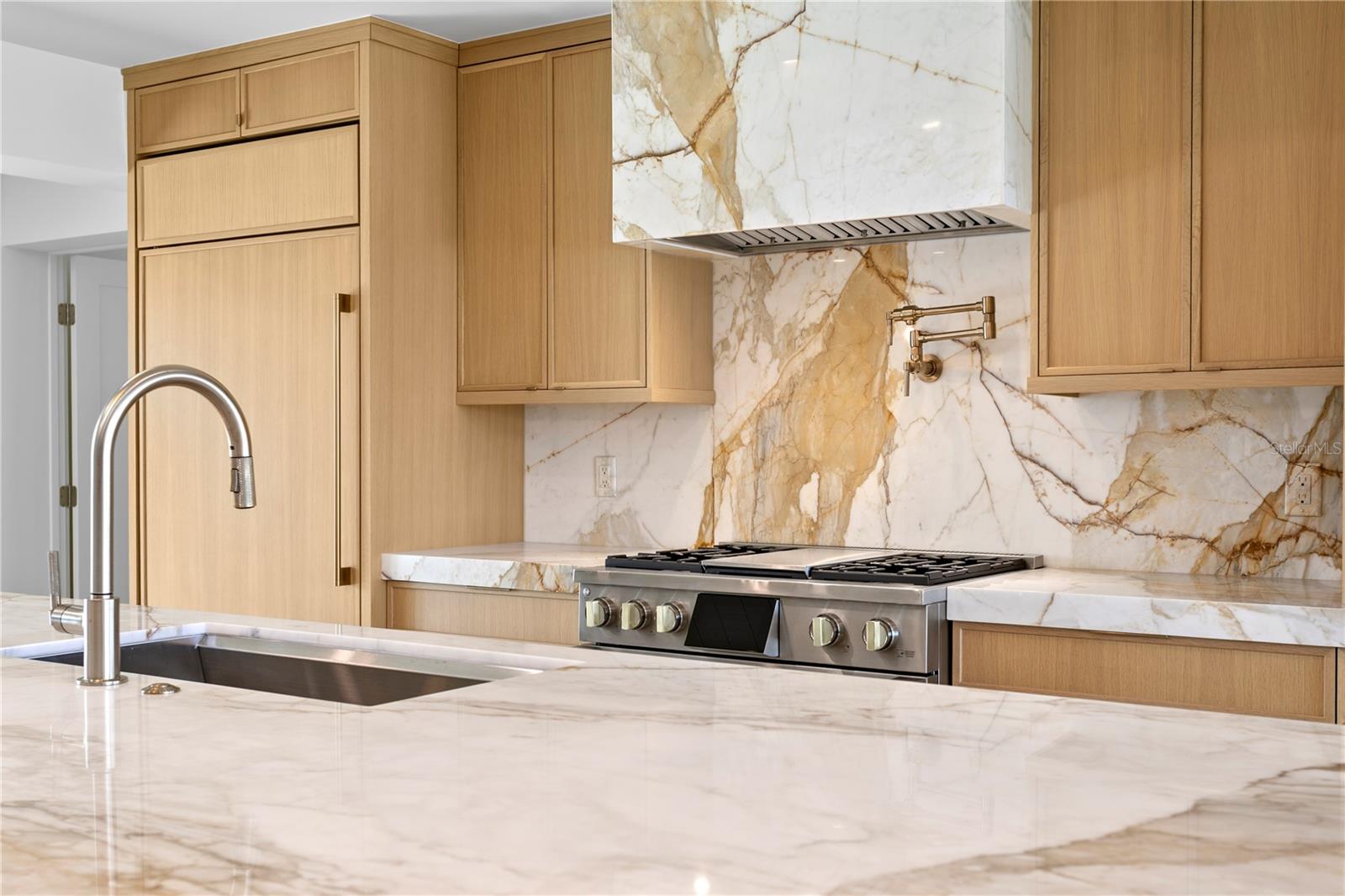 Image 22 of 54 For 2580 Bay Isle Drive Se