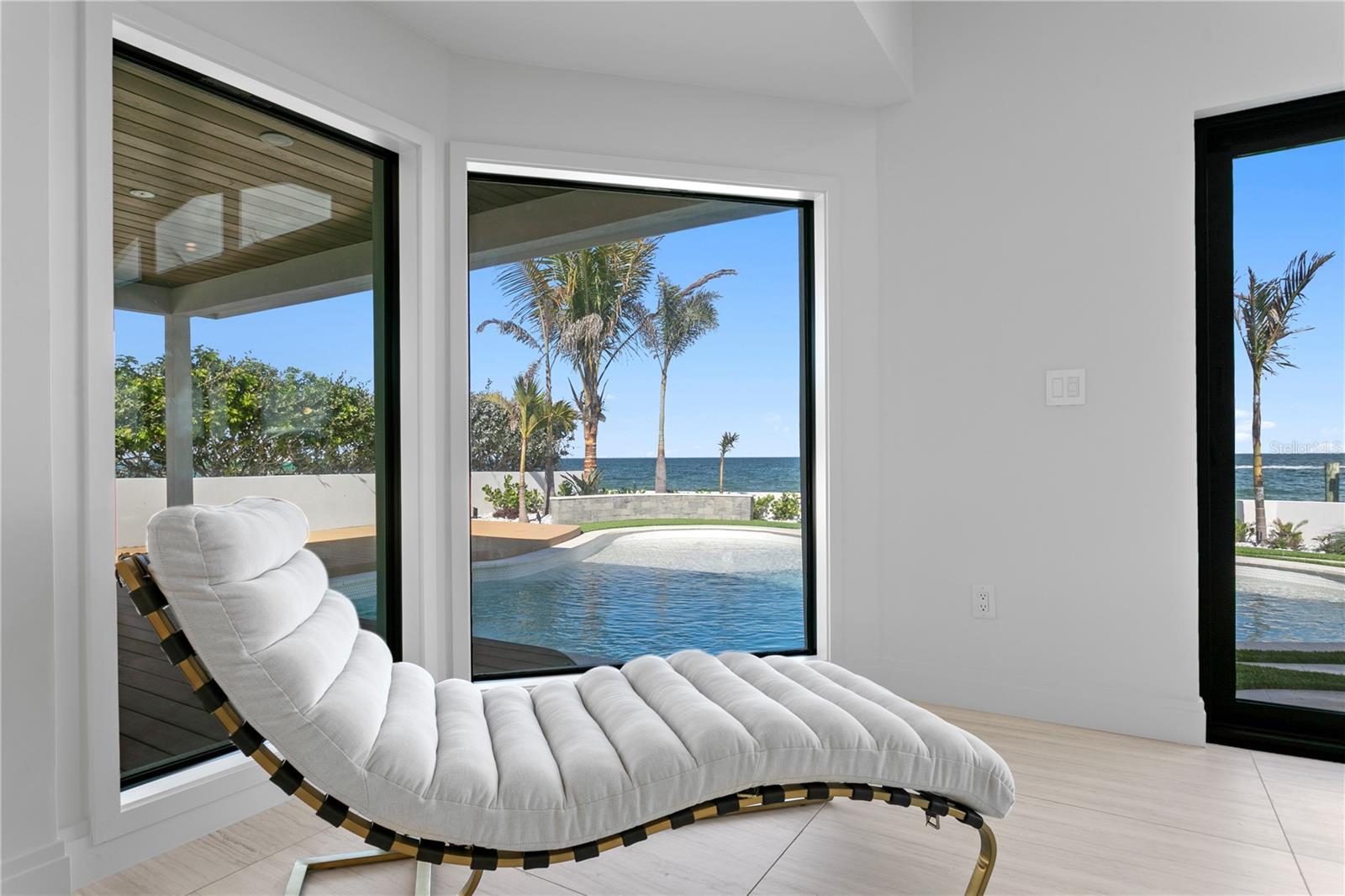 Image 24 of 54 For 2580 Bay Isle Drive Se