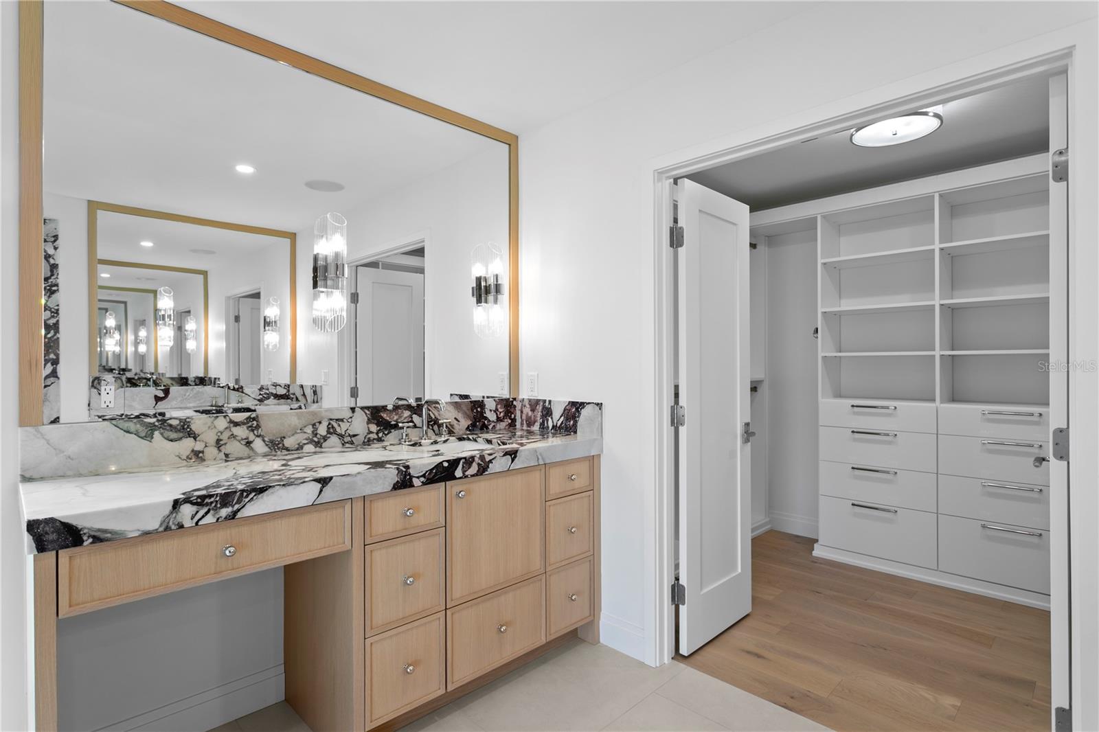 Image 33 of 54 For 2580 Bay Isle Drive Se