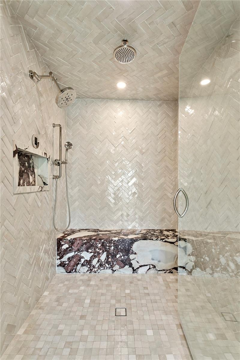 Image 36 of 54 For 2580 Bay Isle Drive Se