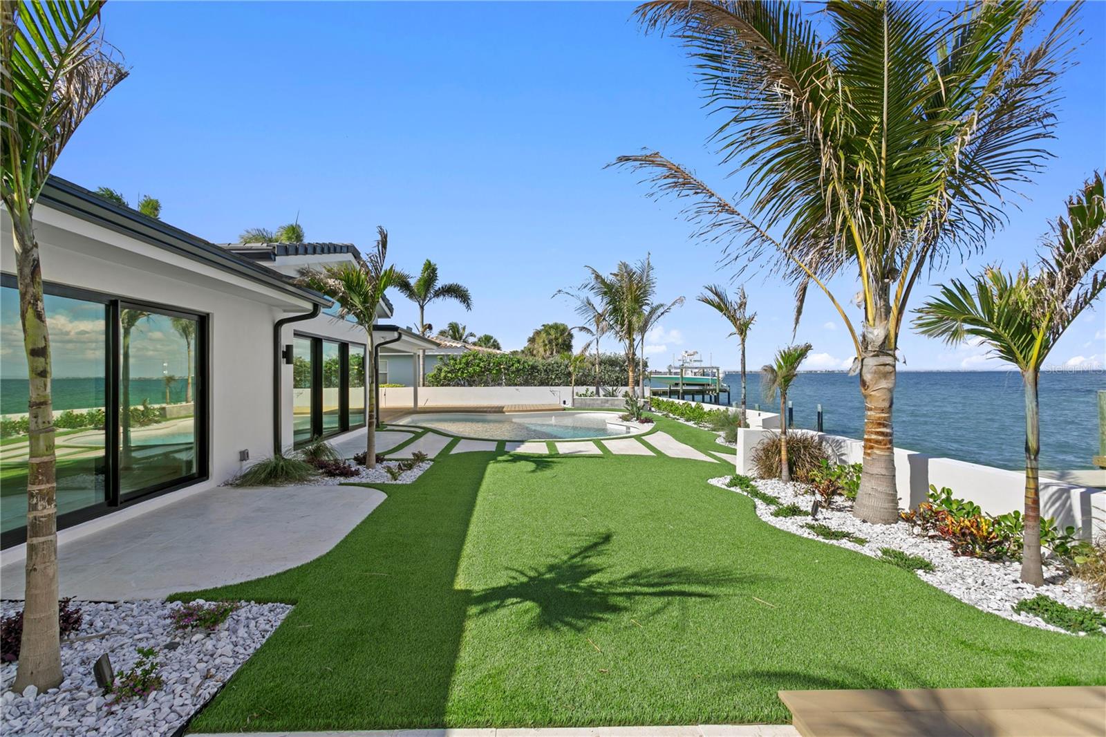 Image 52 of 54 For 2580 Bay Isle Drive Se