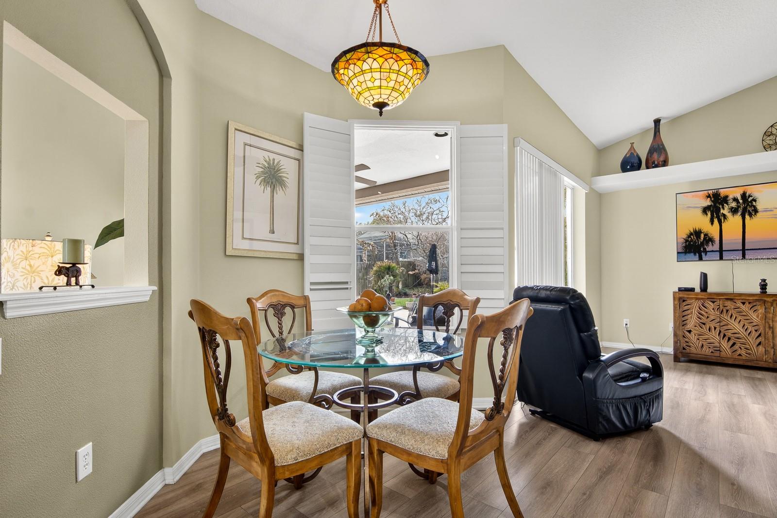 Image 10 of 47 For 9617 Greenbank Drive