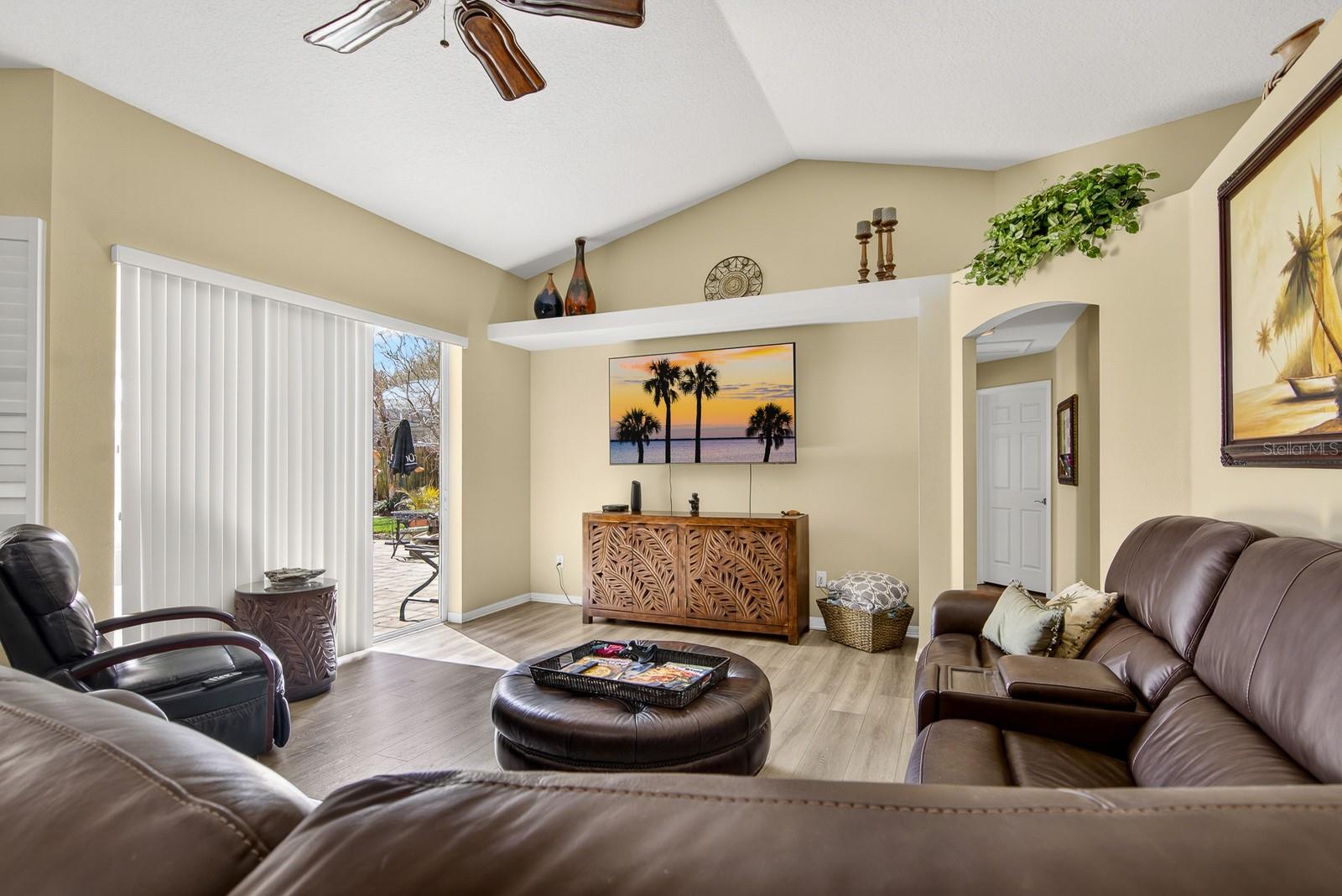 Image 16 of 47 For 9617 Greenbank Drive