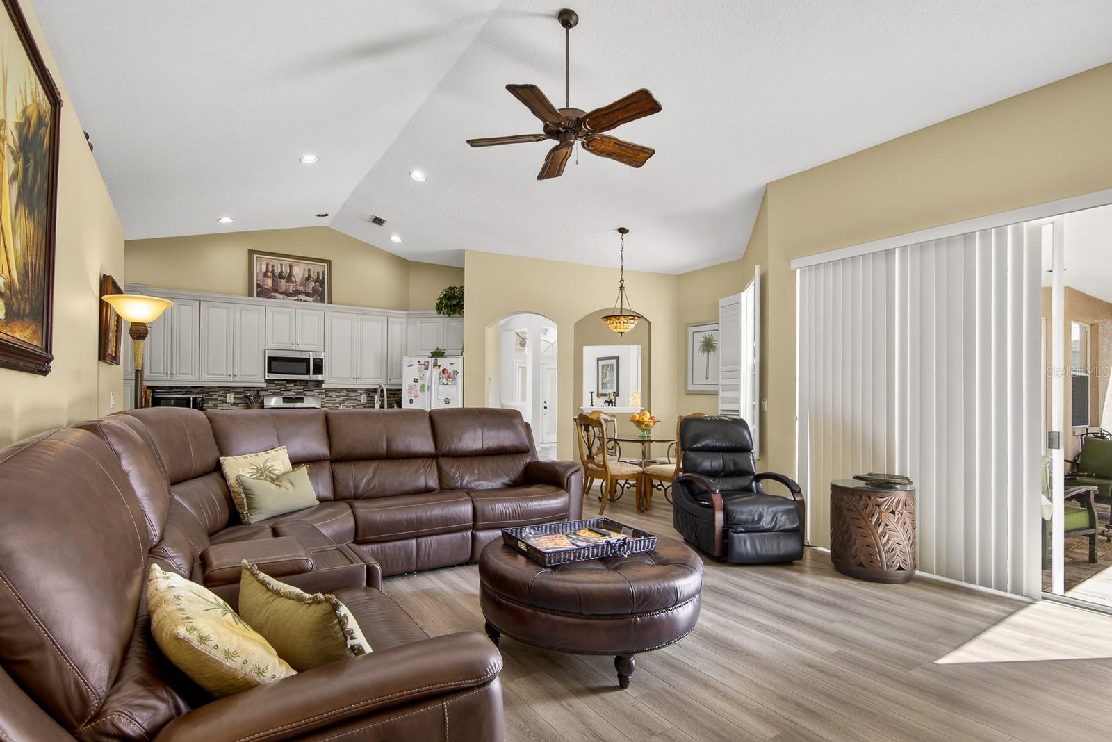 Image 17 of 47 For 9617 Greenbank Drive