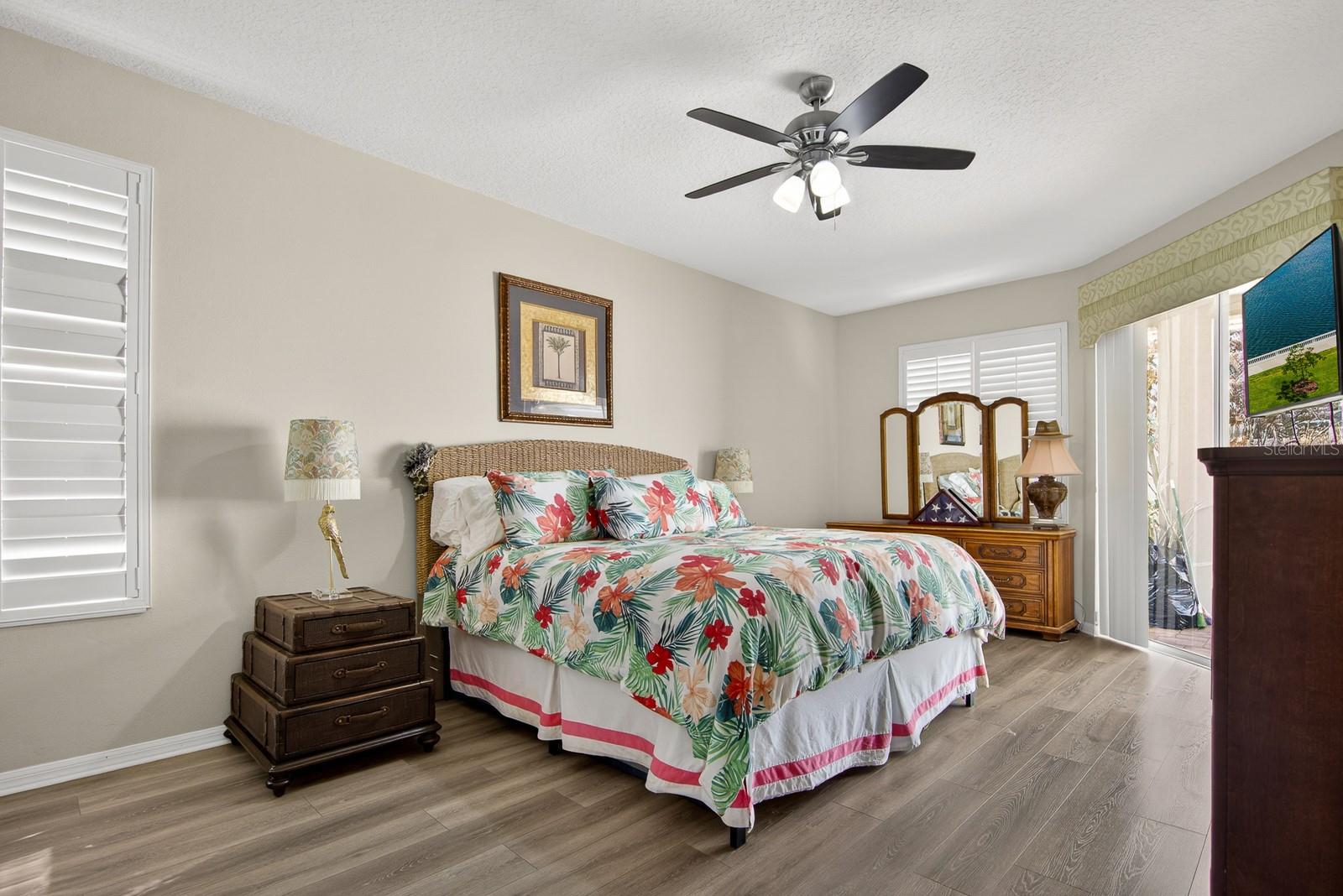 Image 18 of 47 For 9617 Greenbank Drive