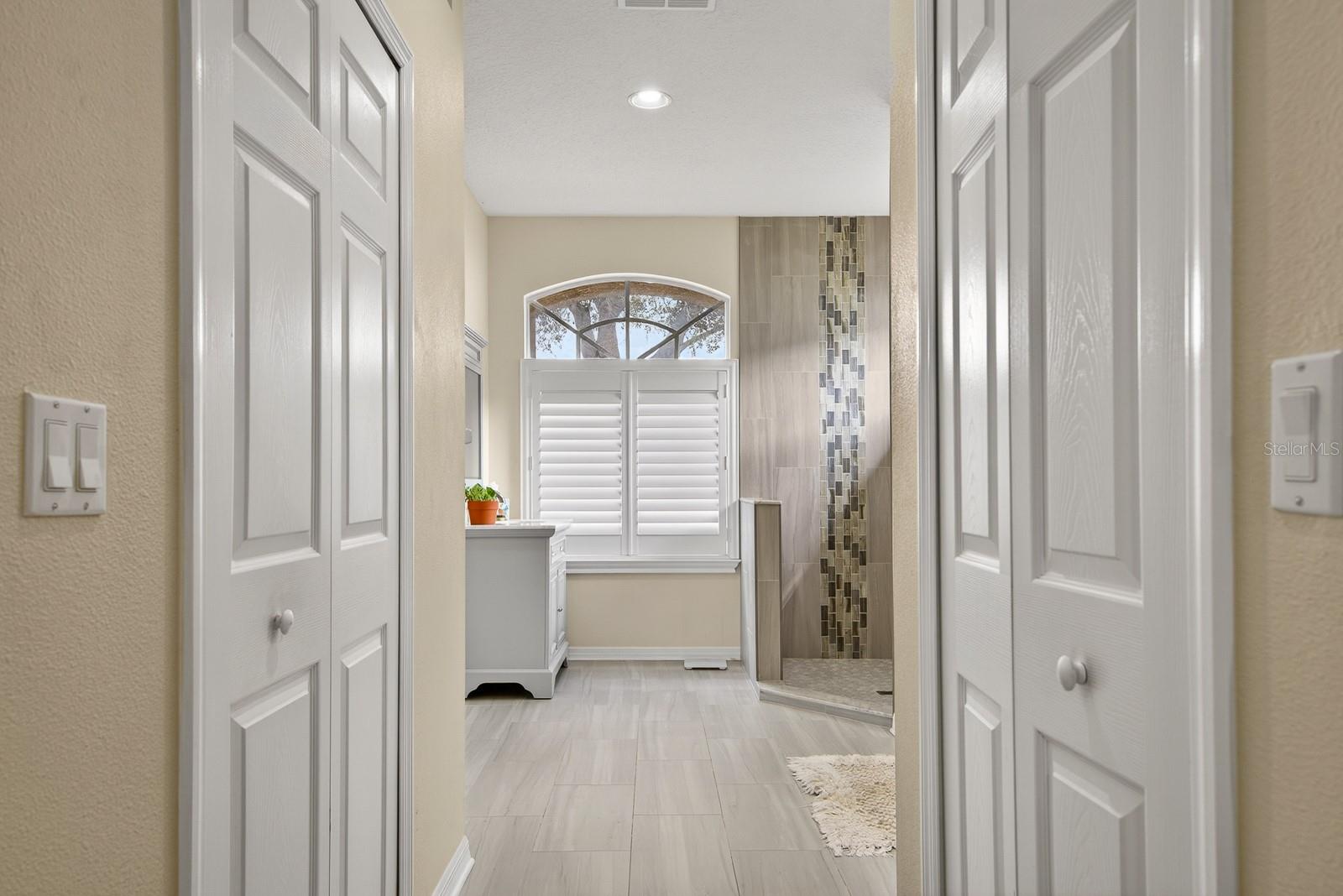 Image 21 of 47 For 9617 Greenbank Drive