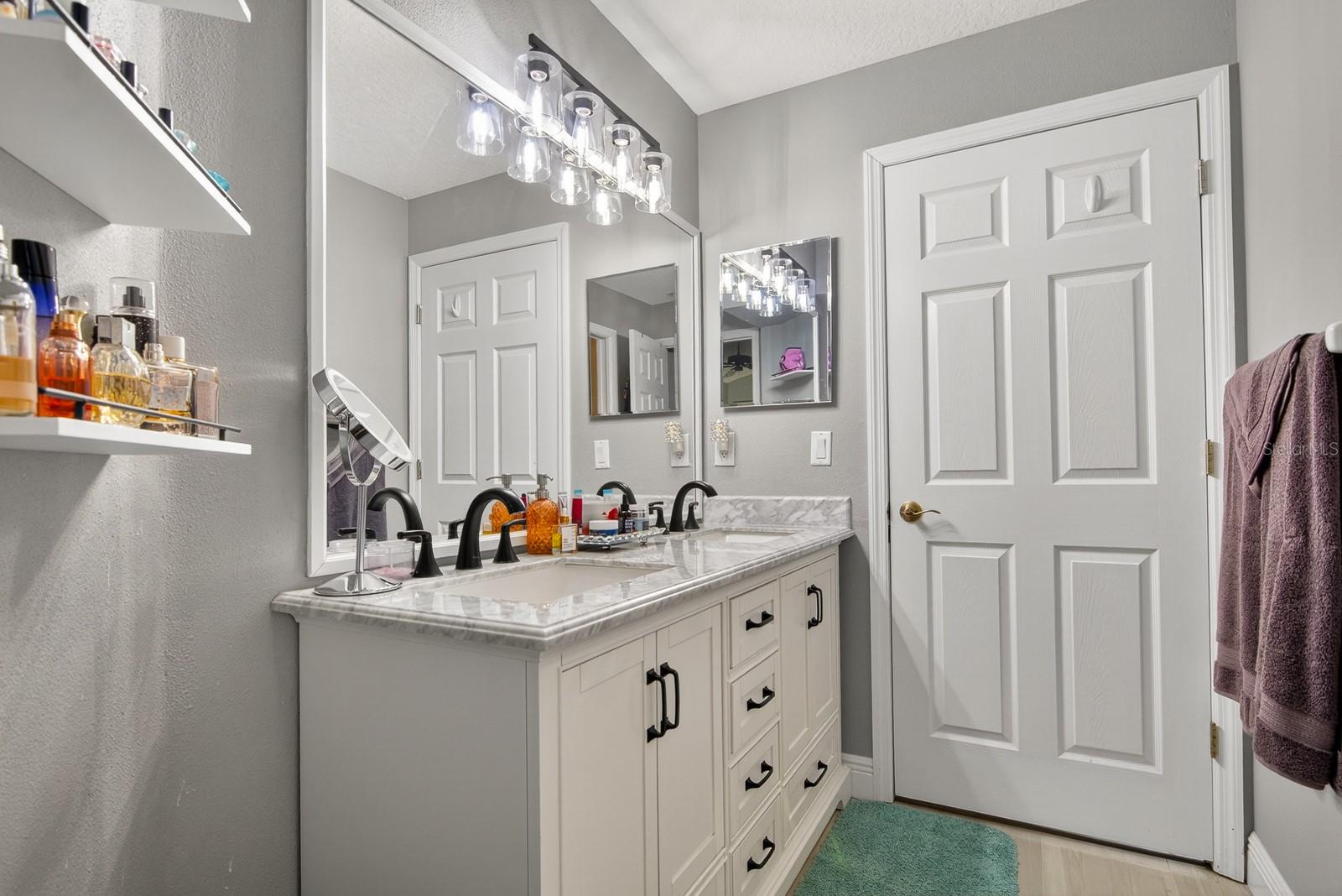 Image 33 of 47 For 9617 Greenbank Drive