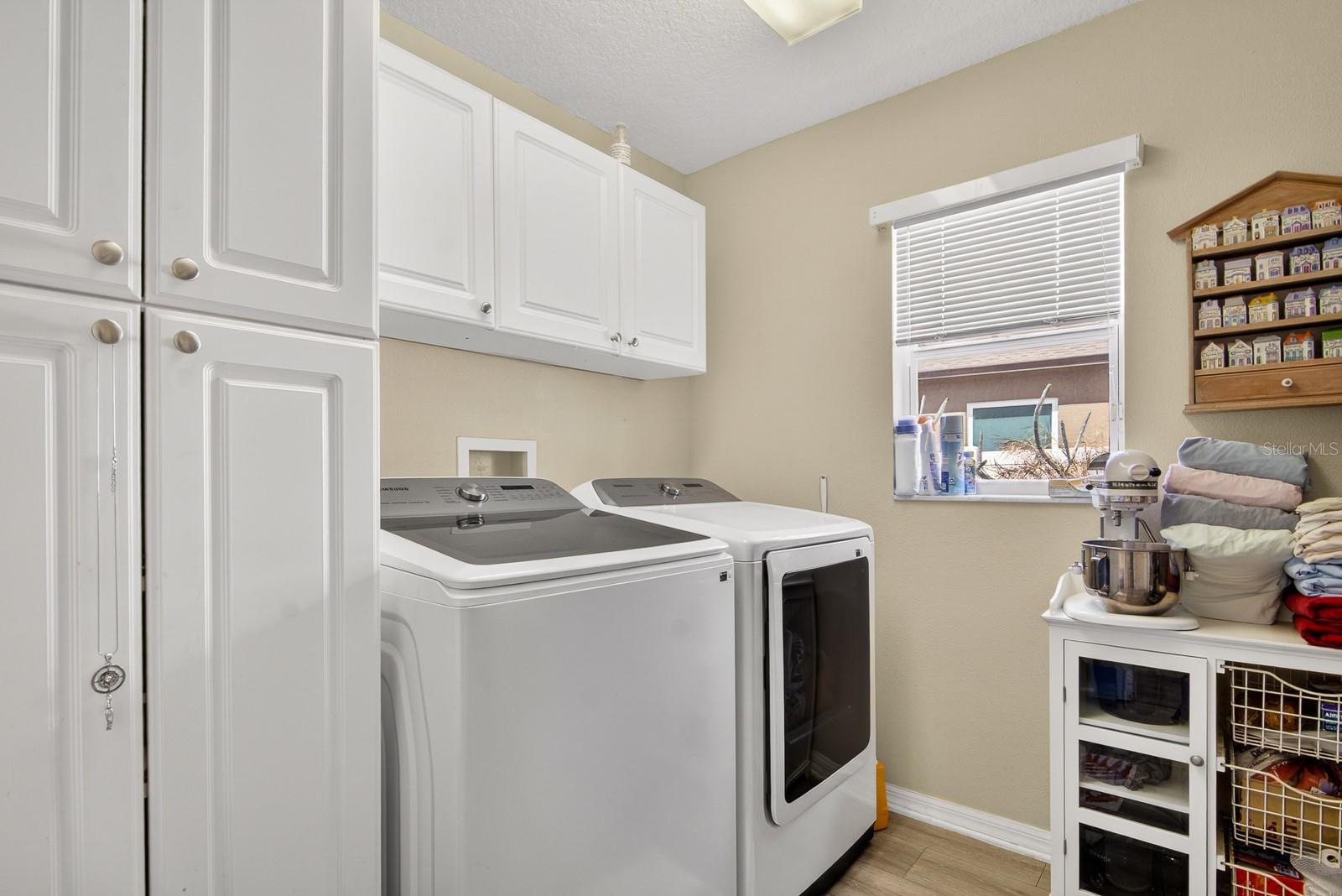 Image 37 of 47 For 9617 Greenbank Drive